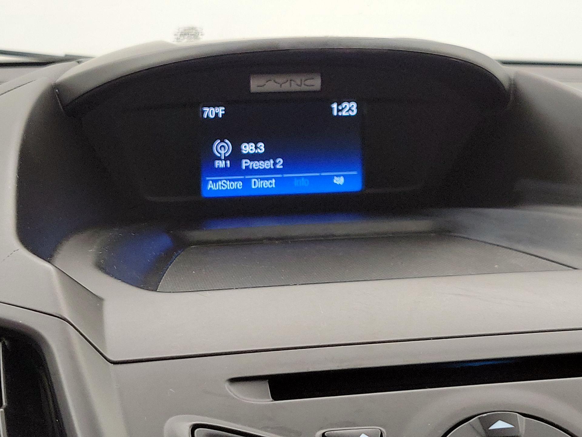 Thumbnail: 2016 Ford Escape - 15