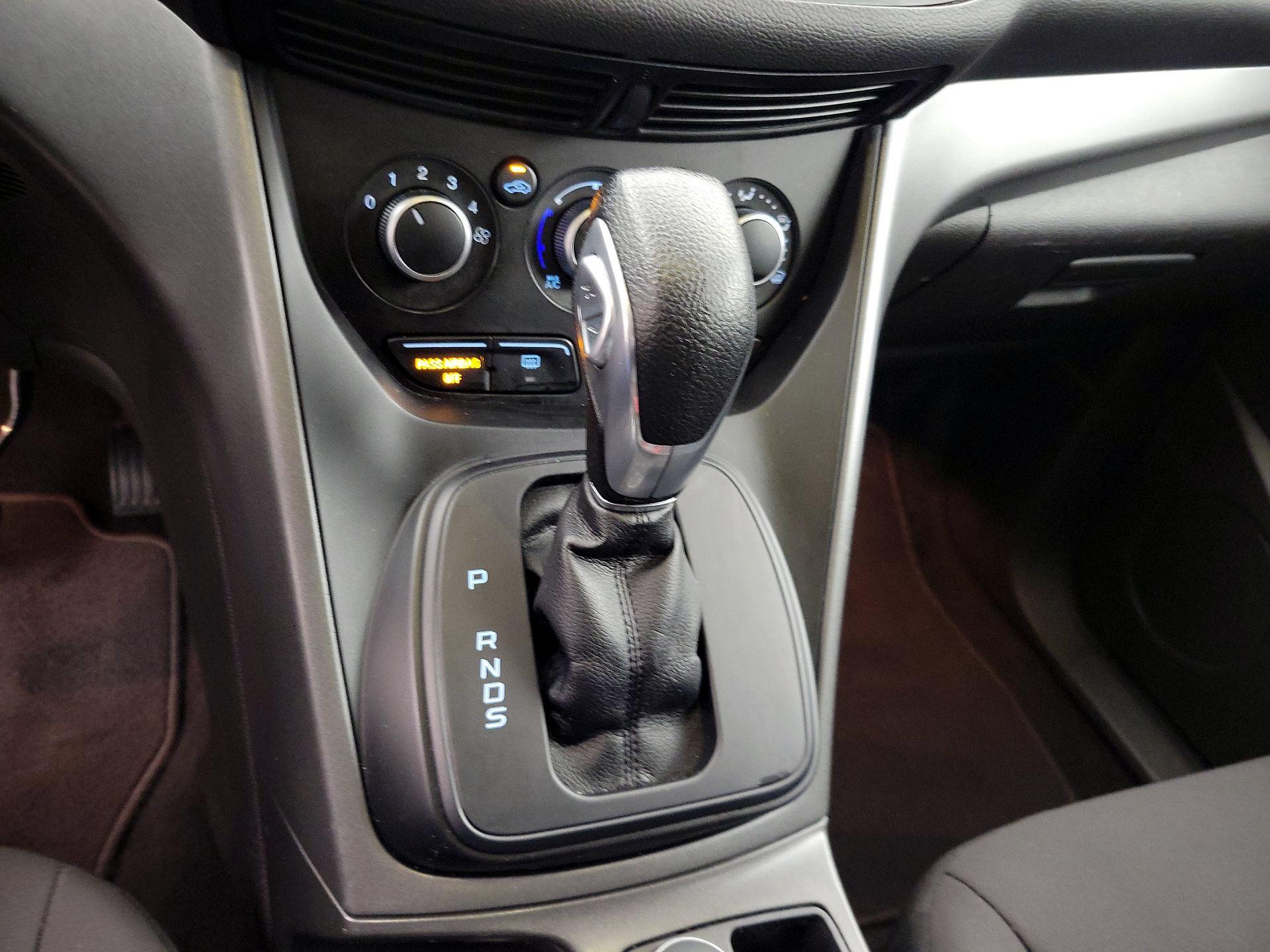 Thumbnail: 2016 Ford Escape - 17