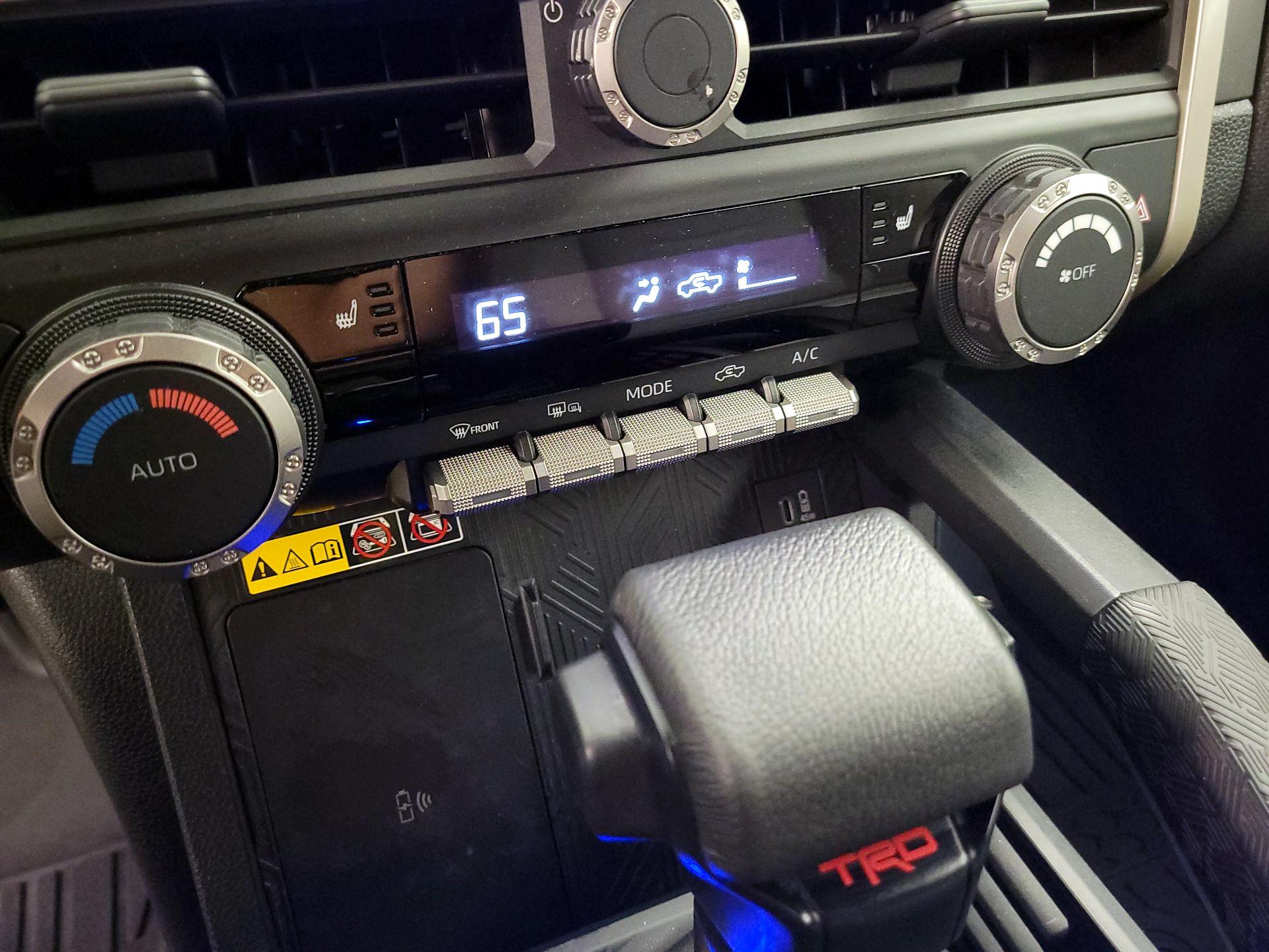 Thumbnail: 2024 Toyota Tacoma - 16