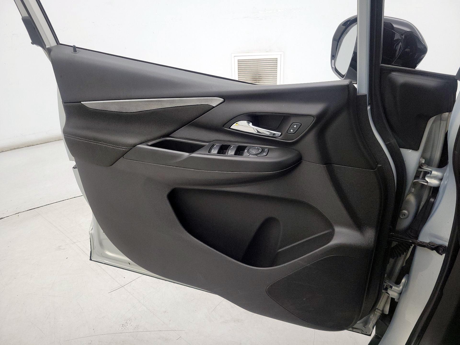 Thumbnail: 2023 Chevrolet Bolt EV - 12