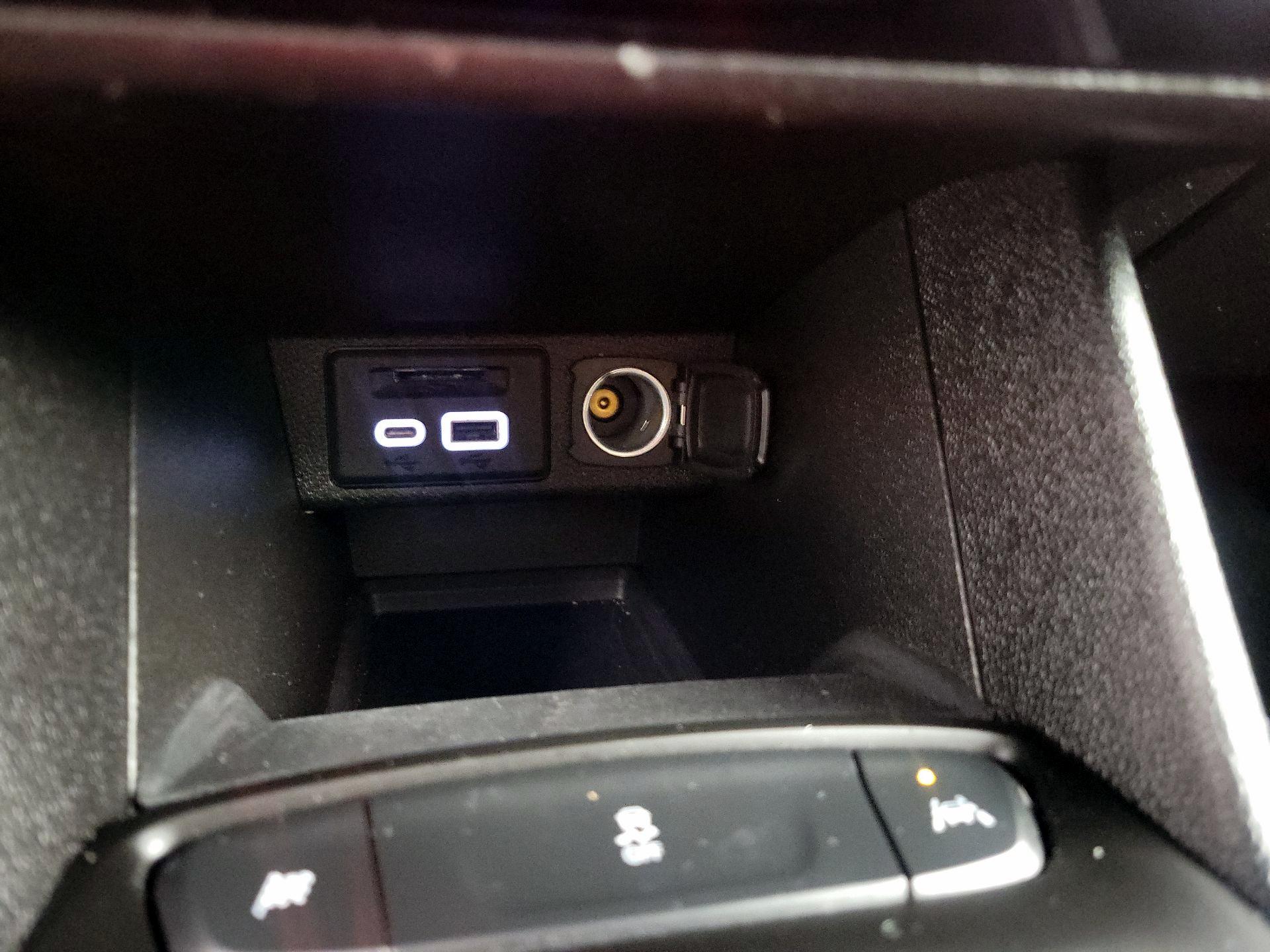 Thumbnail: 2023 Chevrolet Bolt EV - 18