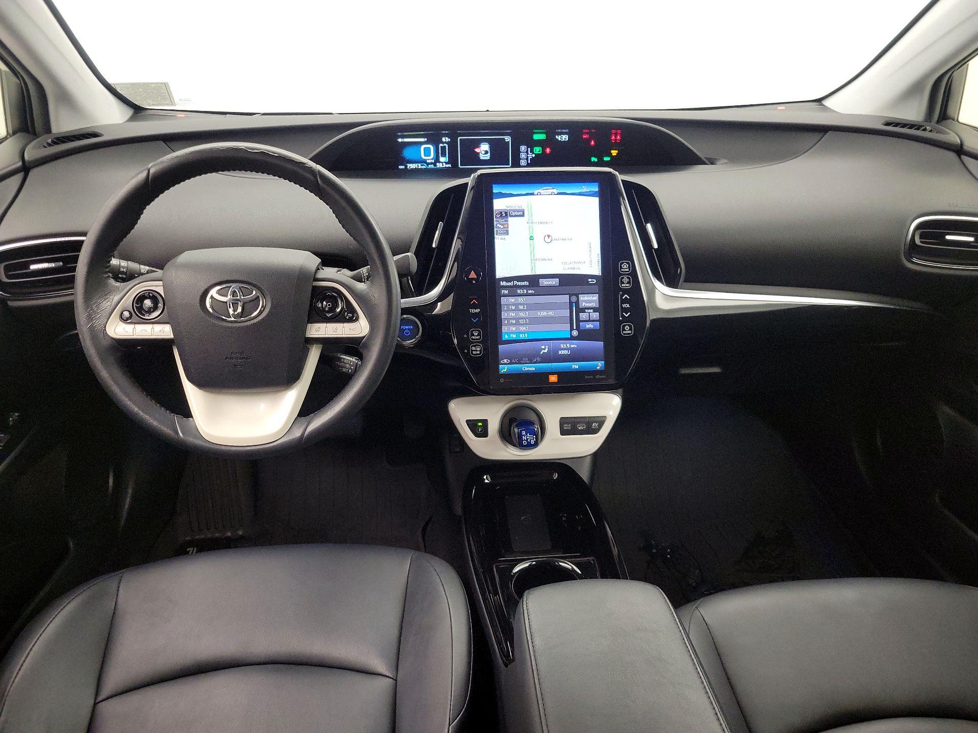 Thumbnail: 2017 Toyota Prius Prime - 9