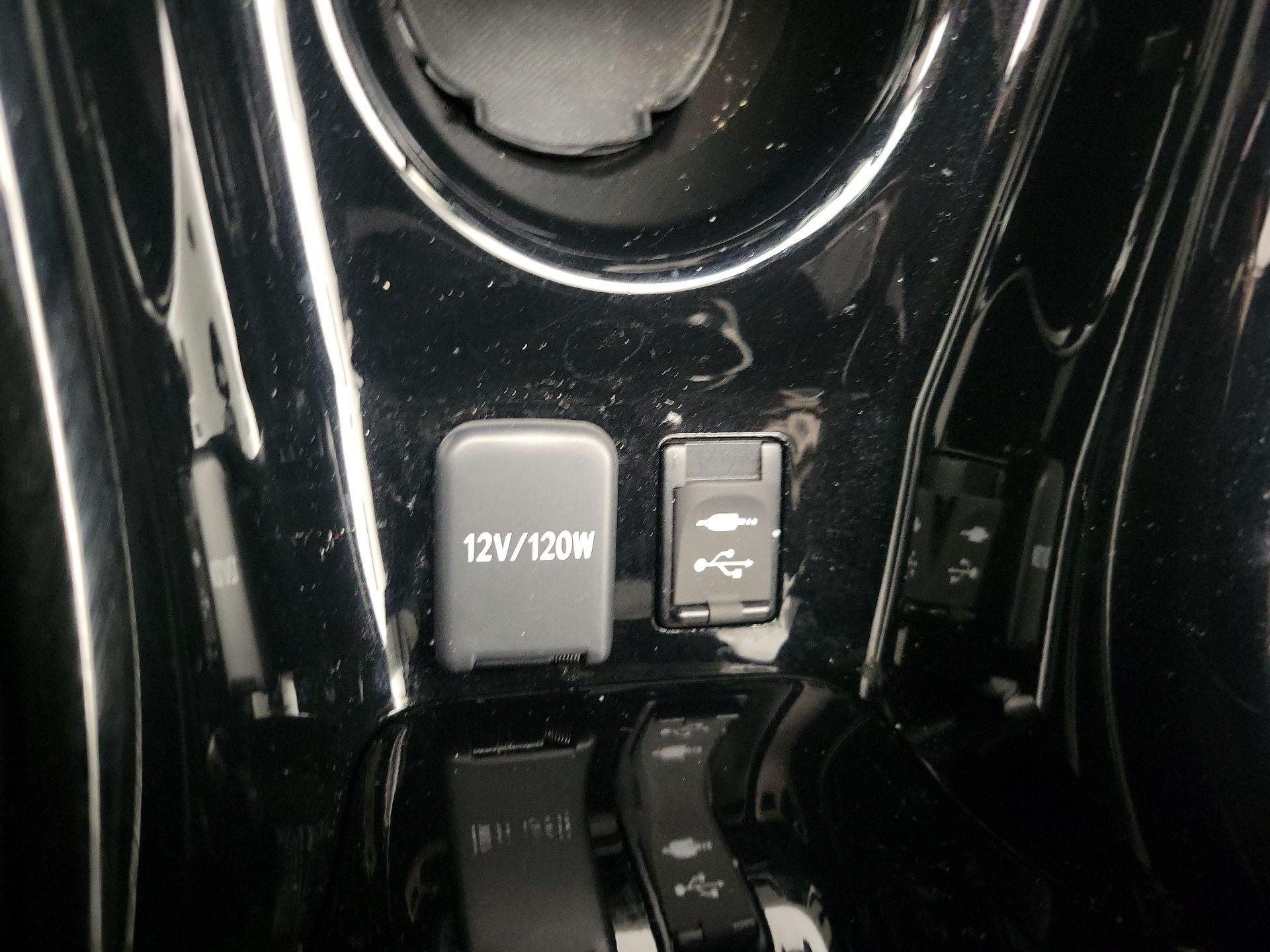 Thumbnail: 2017 Toyota Prius Prime - 19