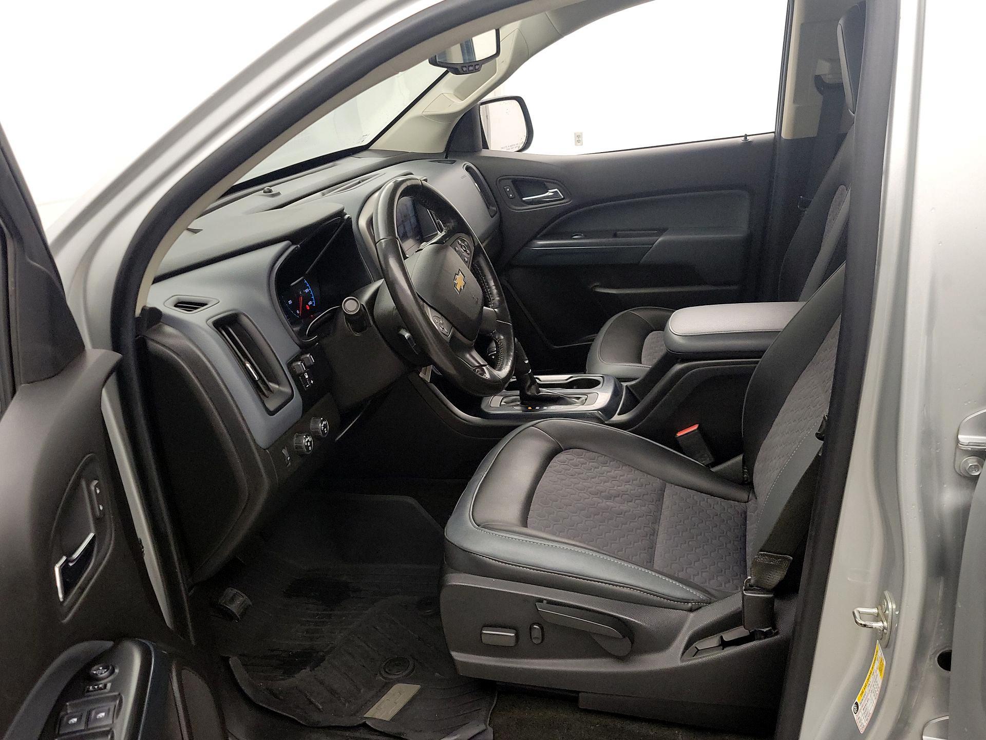 Thumbnail: 2018 Chevrolet Colorado - 11