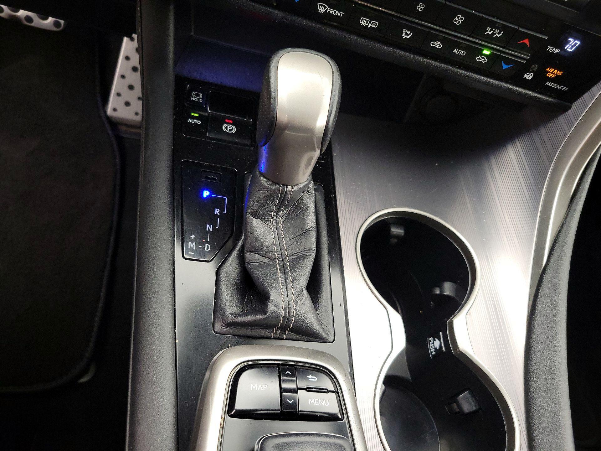 Thumbnail: 2017 Lexus RX - 18