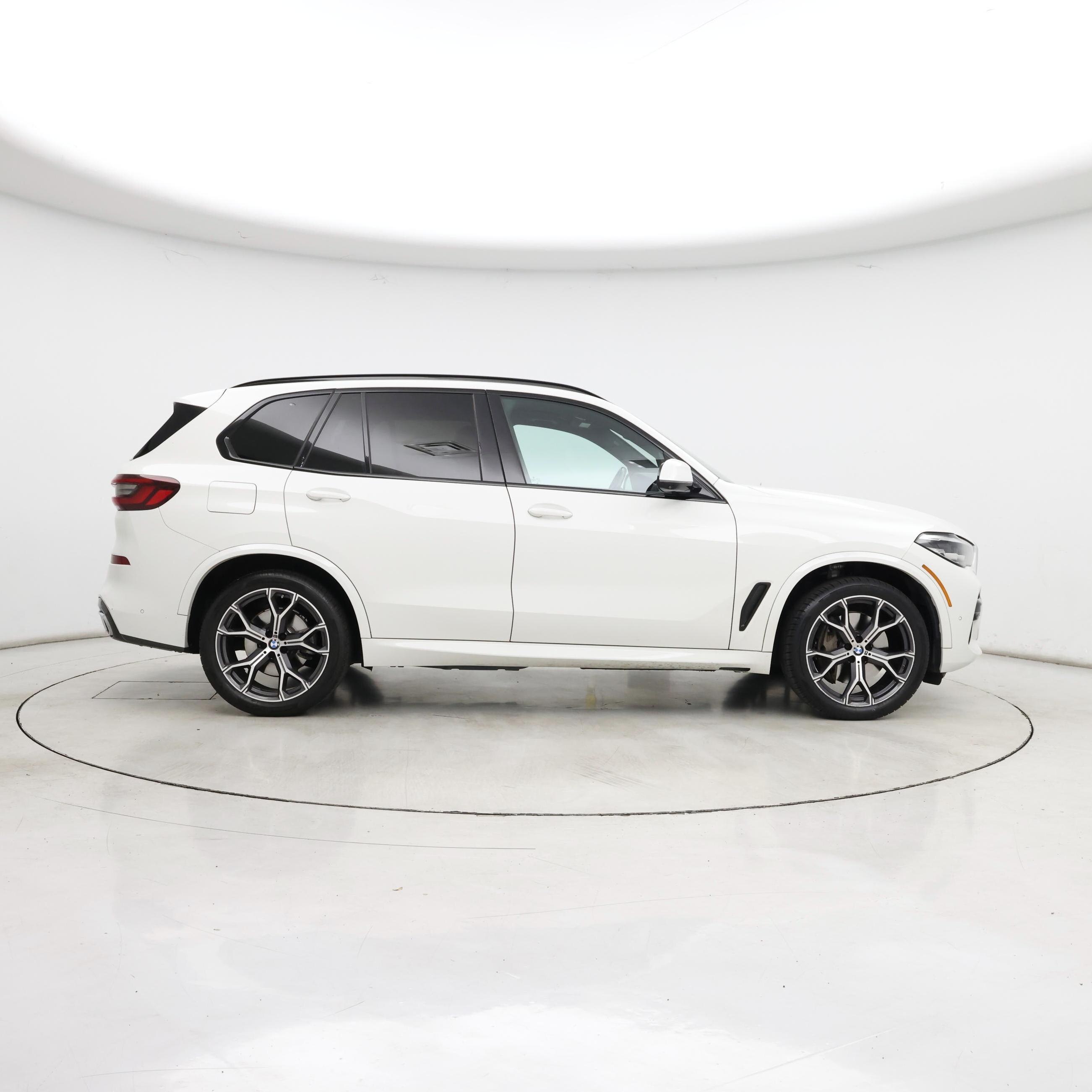 Thumbnail: 2021 BMW X5 - 7