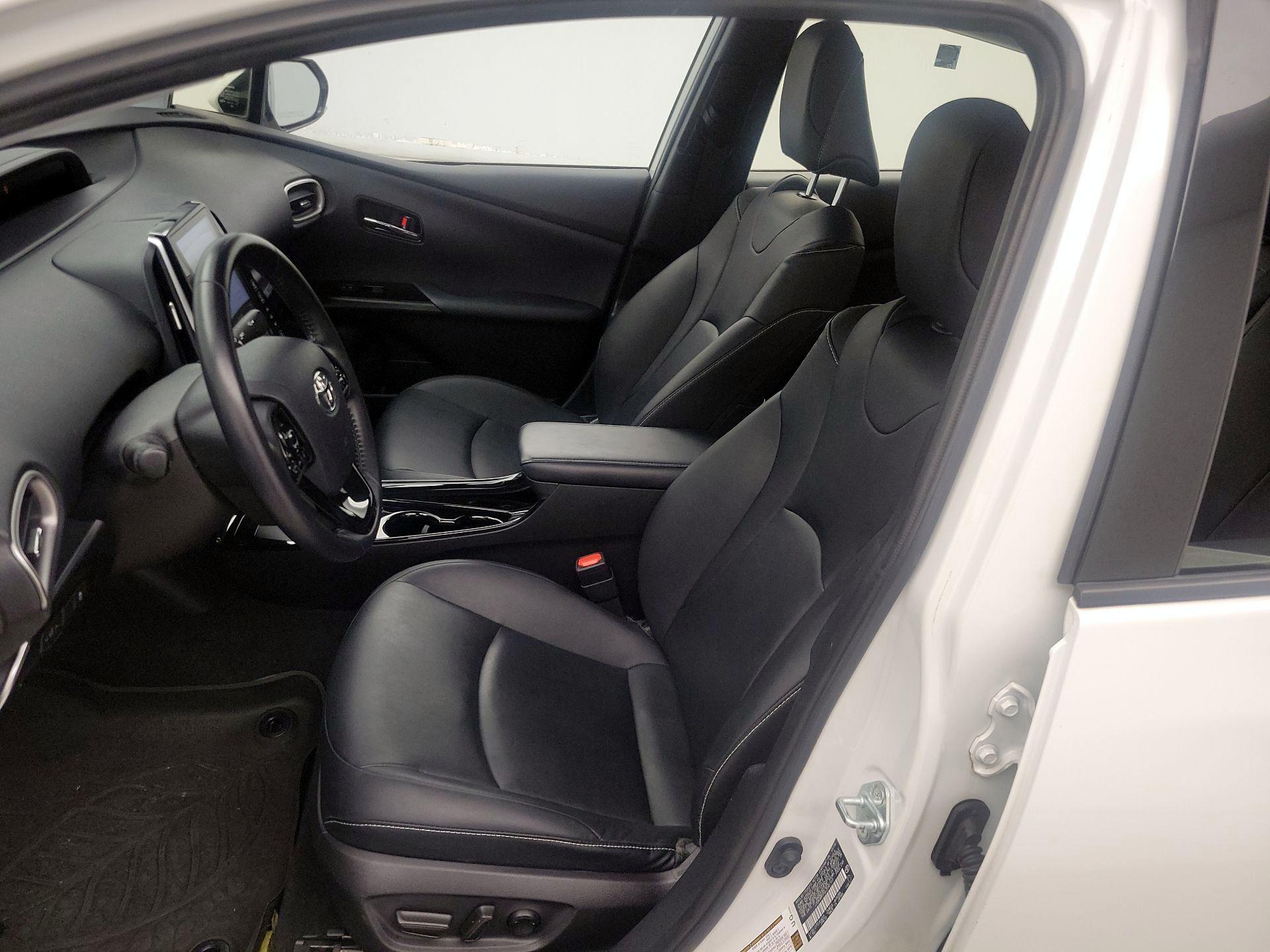 Thumbnail: 2020 Toyota Prius Prime - 11