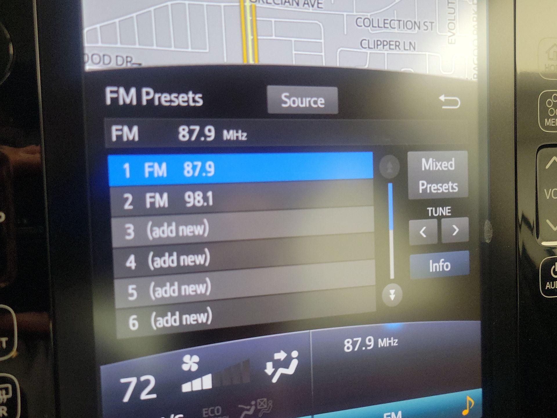Thumbnail: 2020 Toyota Prius Prime - 16