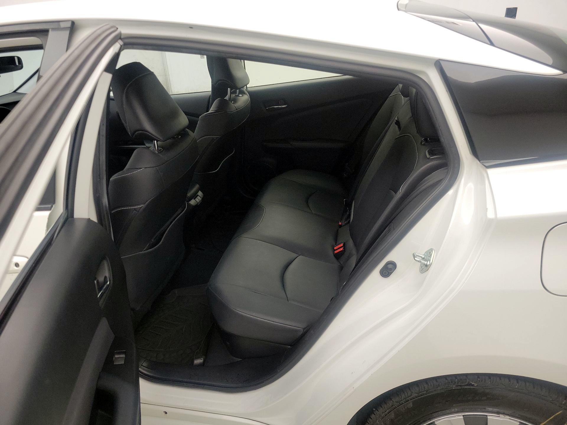 Thumbnail: 2020 Toyota Prius Prime - 20