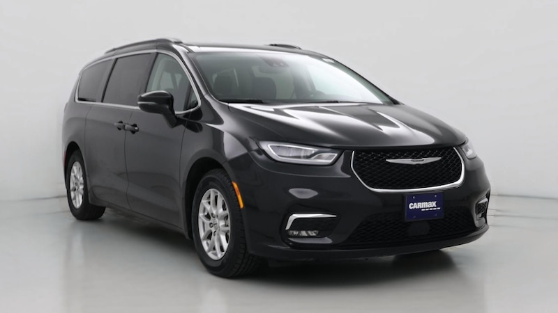 2022 Chrysler Pacifica Touring L Hero Image