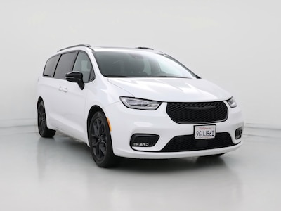 2023 Chrysler Pacifica Limited -
                Bakersfield, CA