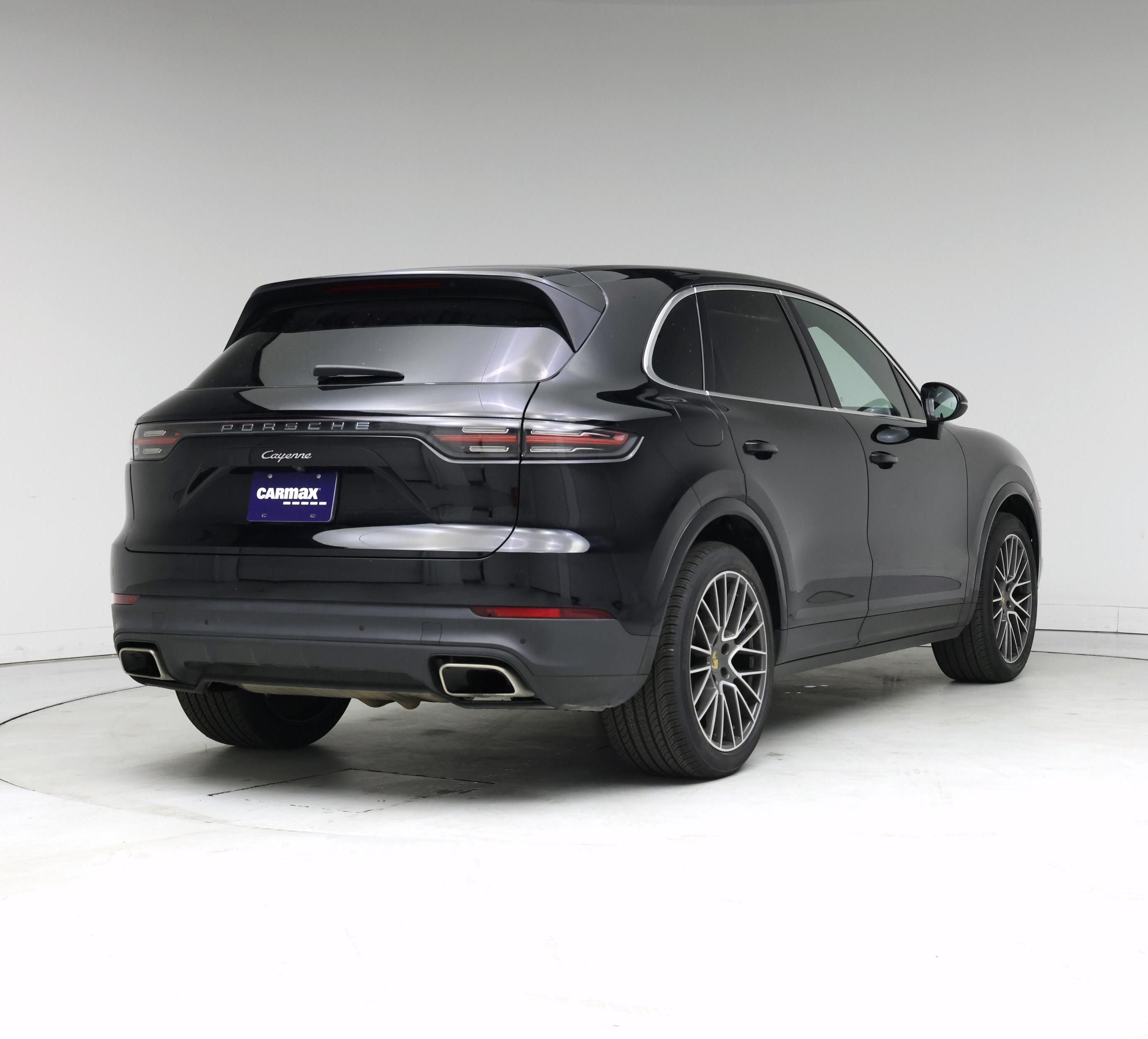 Thumbnail: 2021 Porsche Cayenne - 8