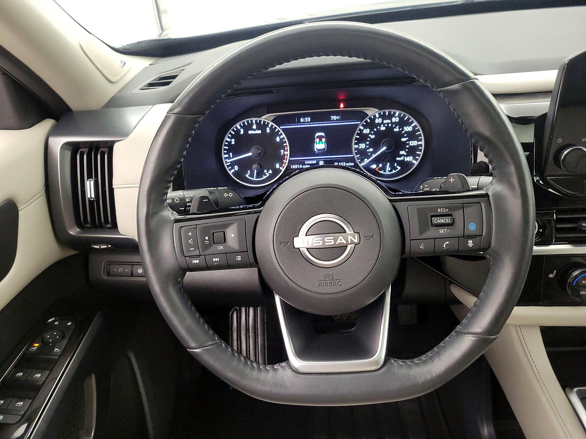 Thumbnail: 2023 Nissan Pathfinder - 10