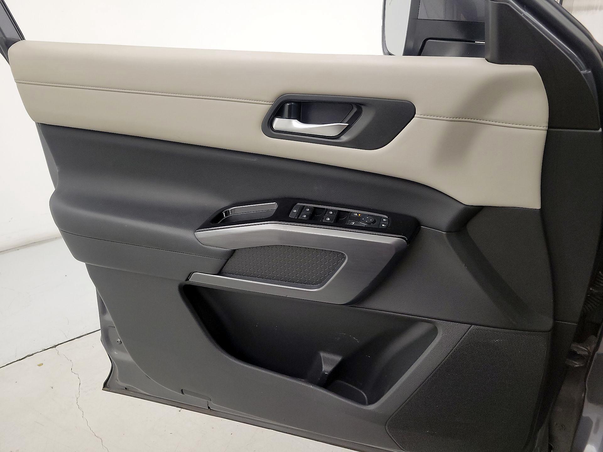 Thumbnail: 2023 Nissan Pathfinder - 12