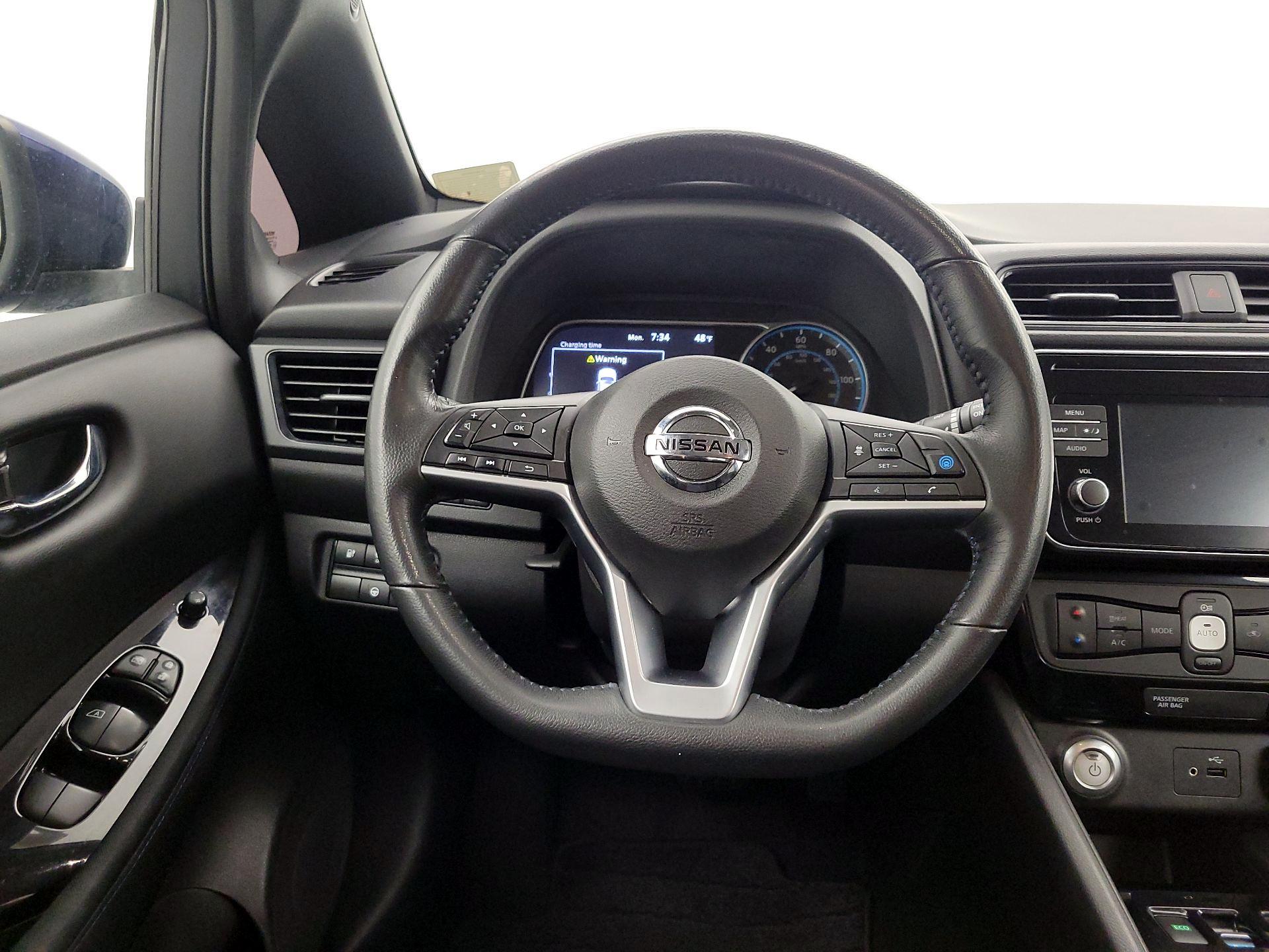 Thumbnail: 2019 Nissan Leaf - 10