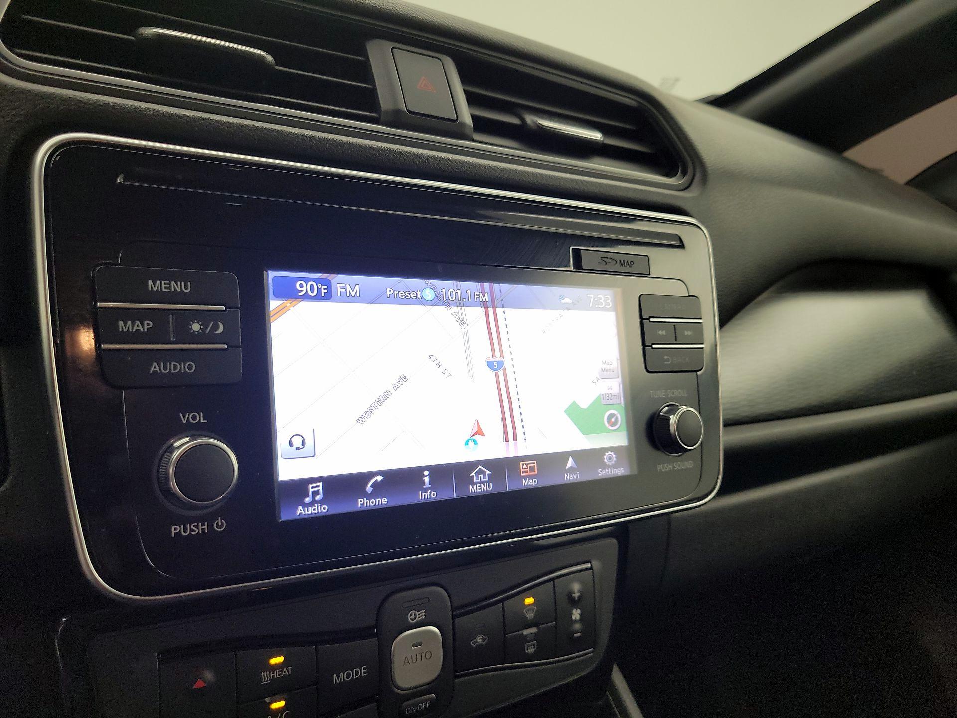 Thumbnail: 2019 Nissan Leaf - 14