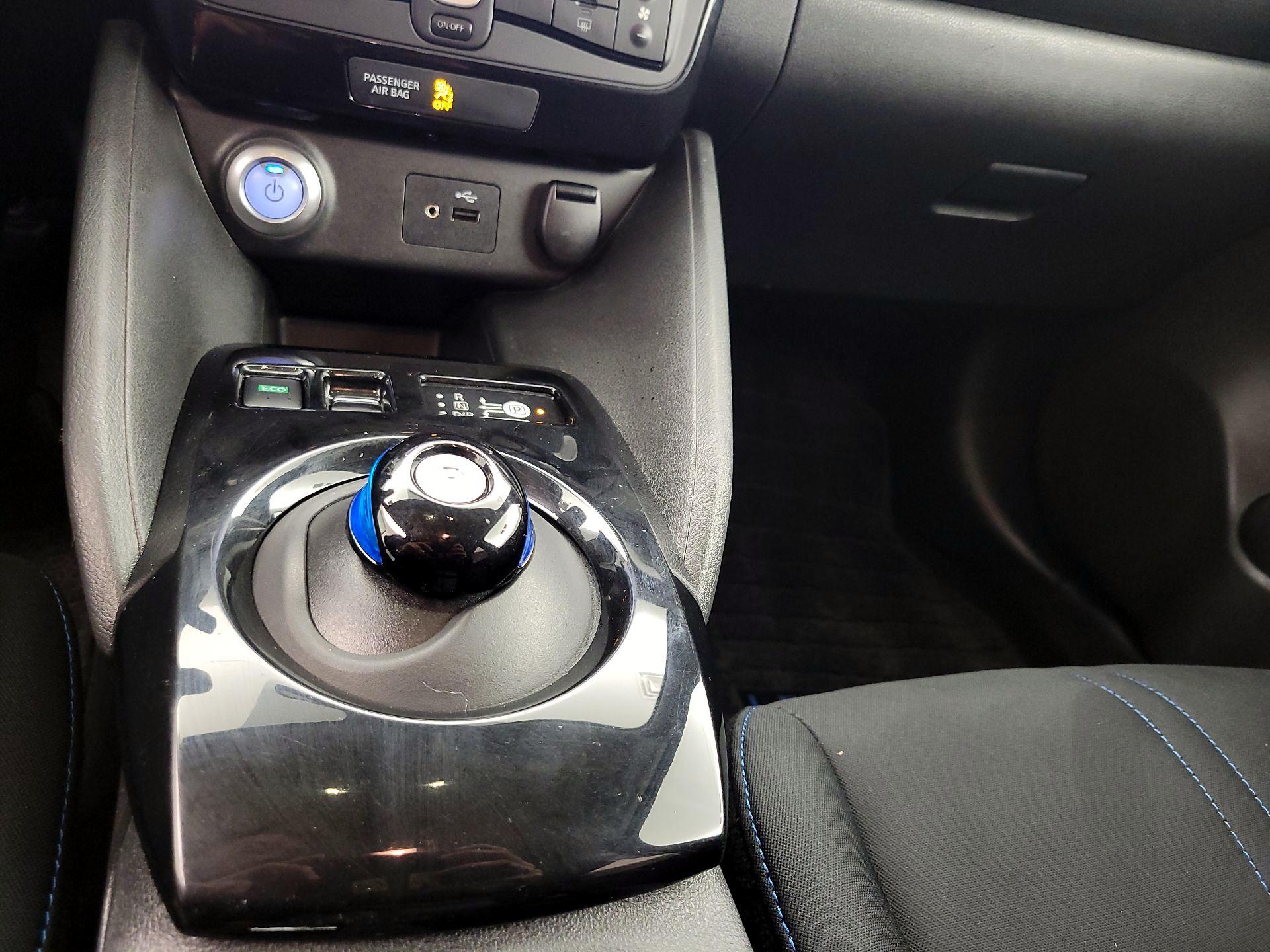 Thumbnail: 2019 Nissan Leaf - 18