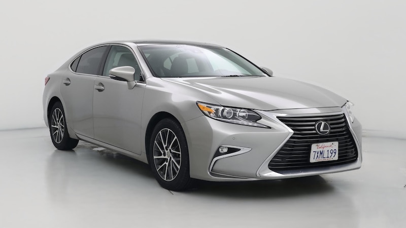 2017 Lexus ES 350 Hero Image