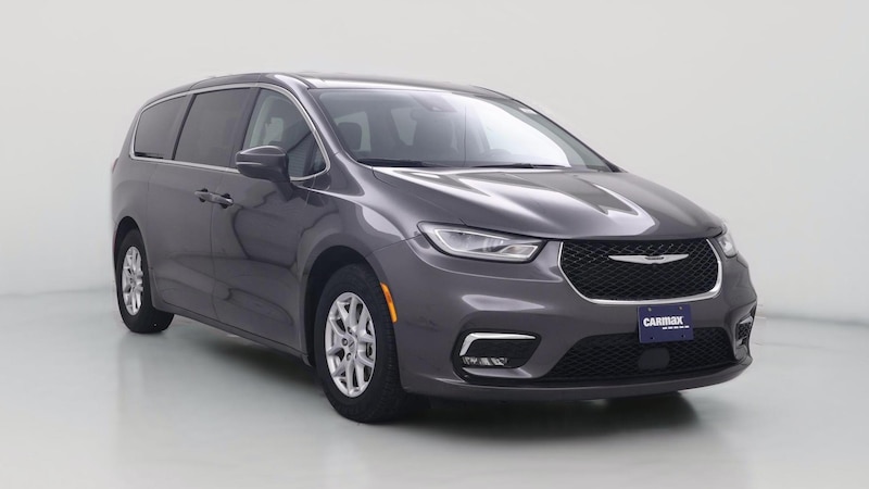 2023 Chrysler Pacifica Touring L Hero Image