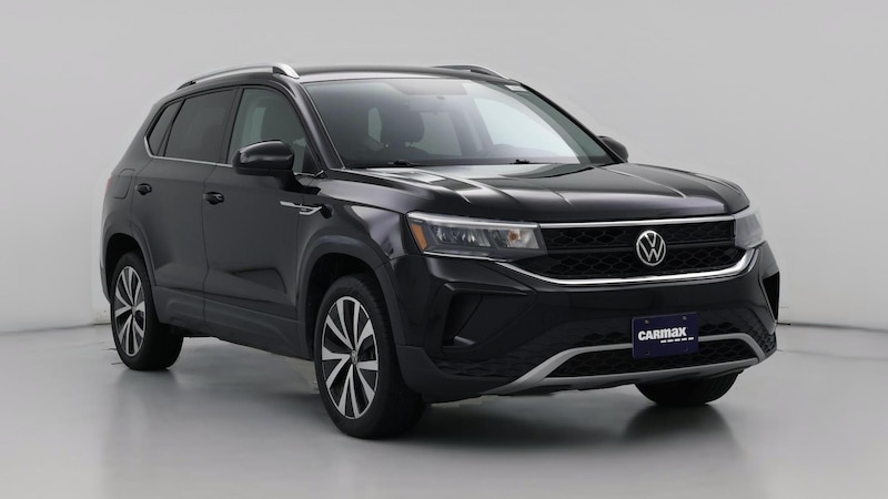 2022 Volkswagen Taos SE Hero Image