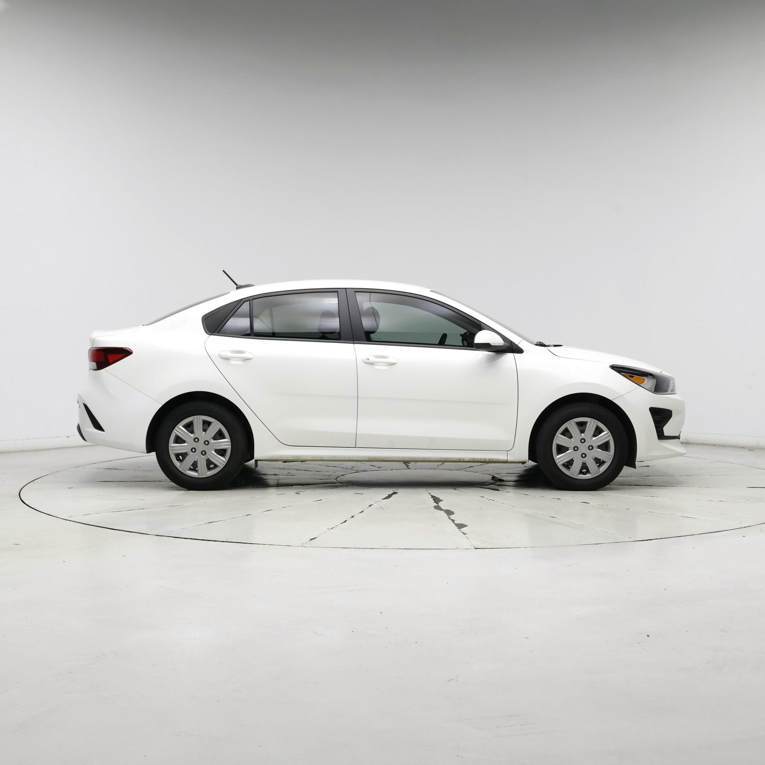 Thumbnail: 2023 Kia Rio - 7