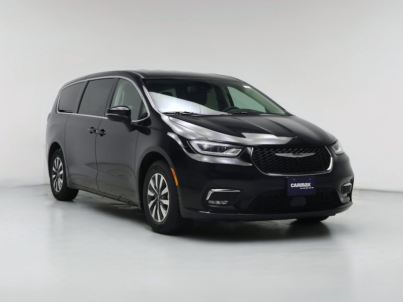 2023 Chrysler Pacifica Hybrid Touring L -
                  Garland, TX
