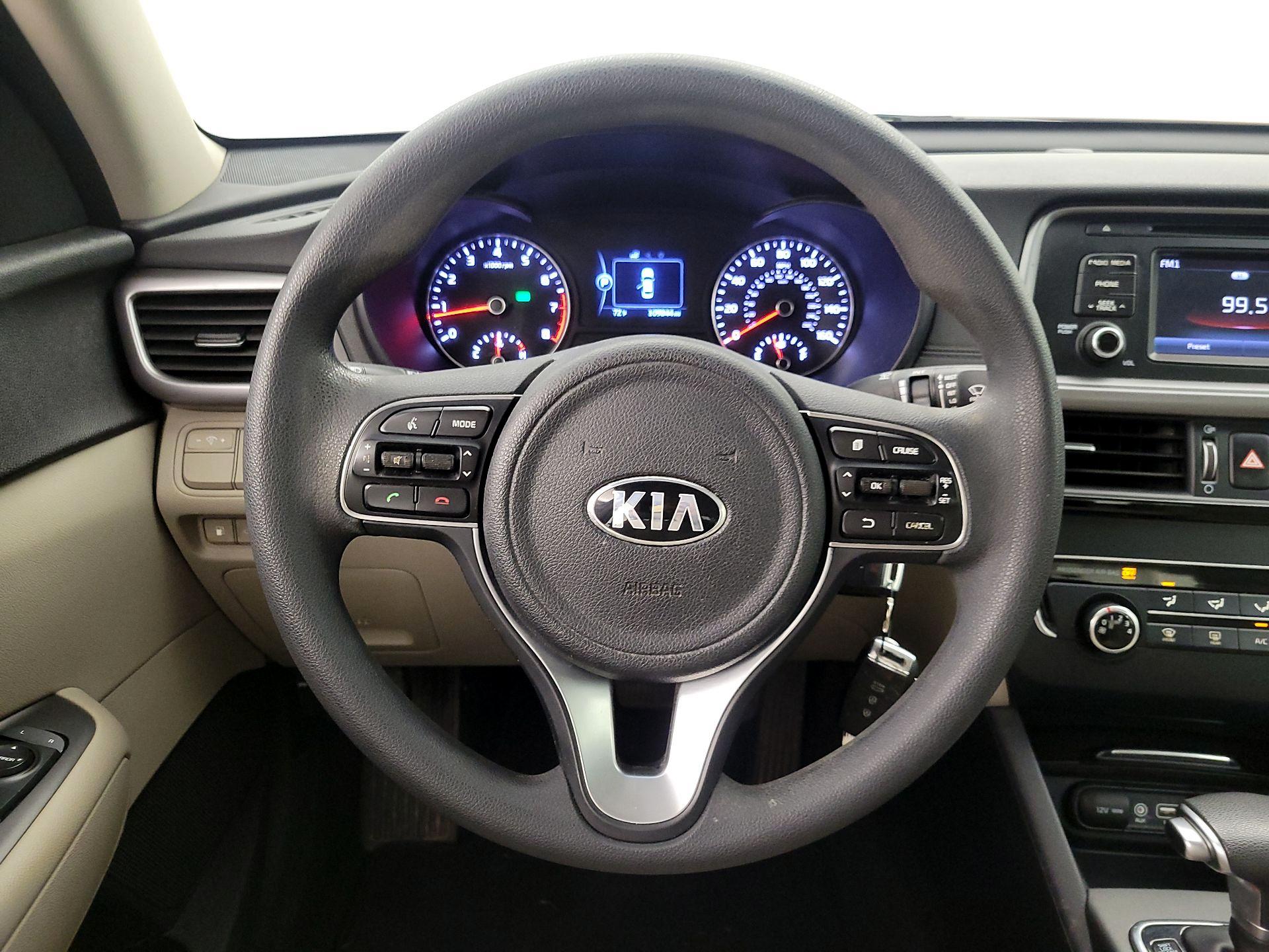 Thumbnail: 2016 Kia Optima - 10
