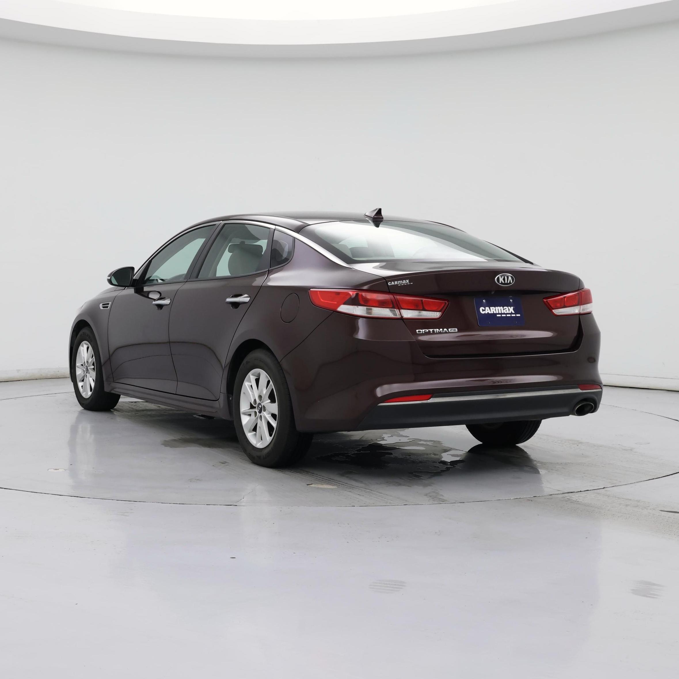 Thumbnail: 2016 Kia Optima - 2