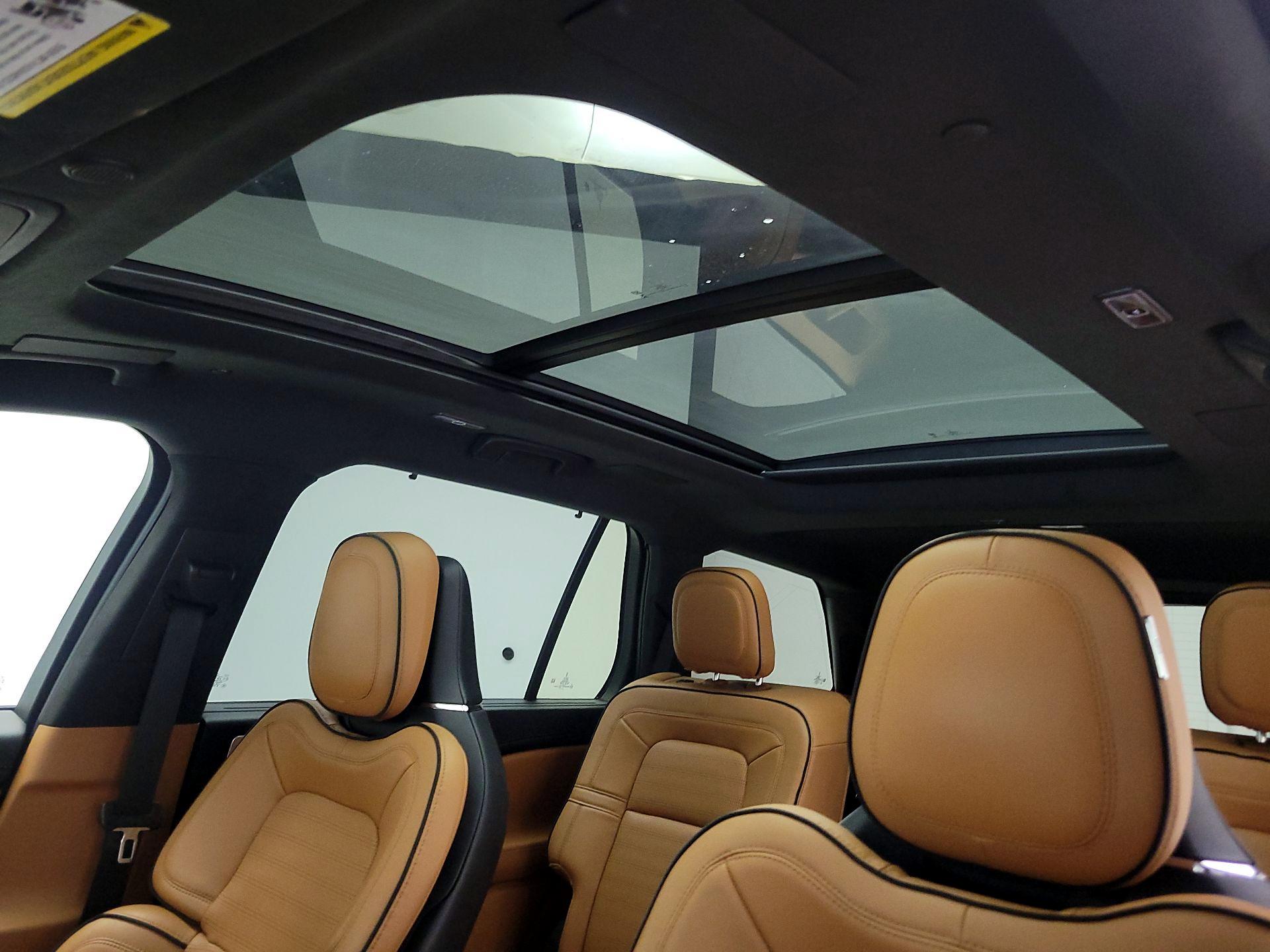Thumbnail: 2020 Lincoln Aviator - 20
