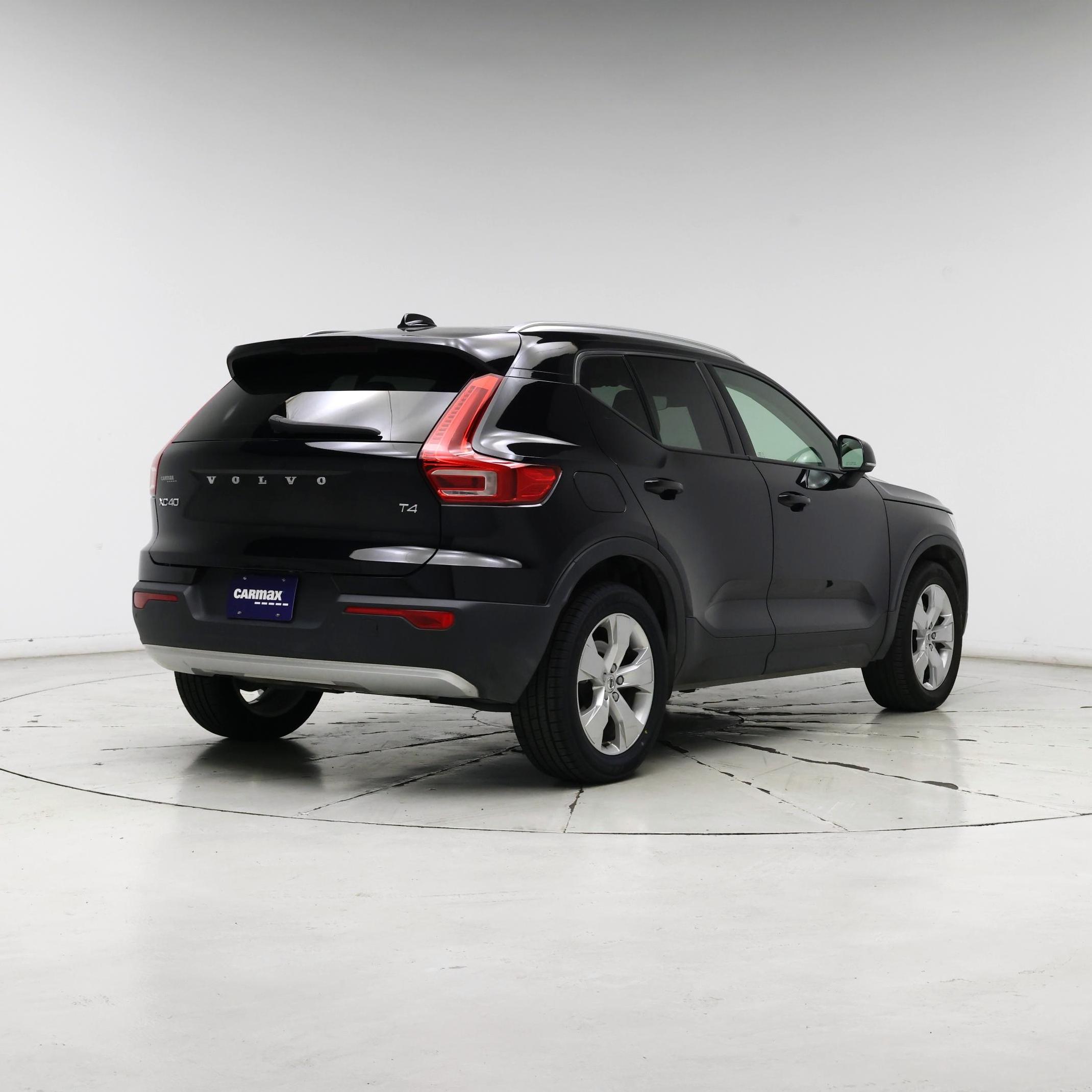 Thumbnail: 2021 Volvo XC40 - 8