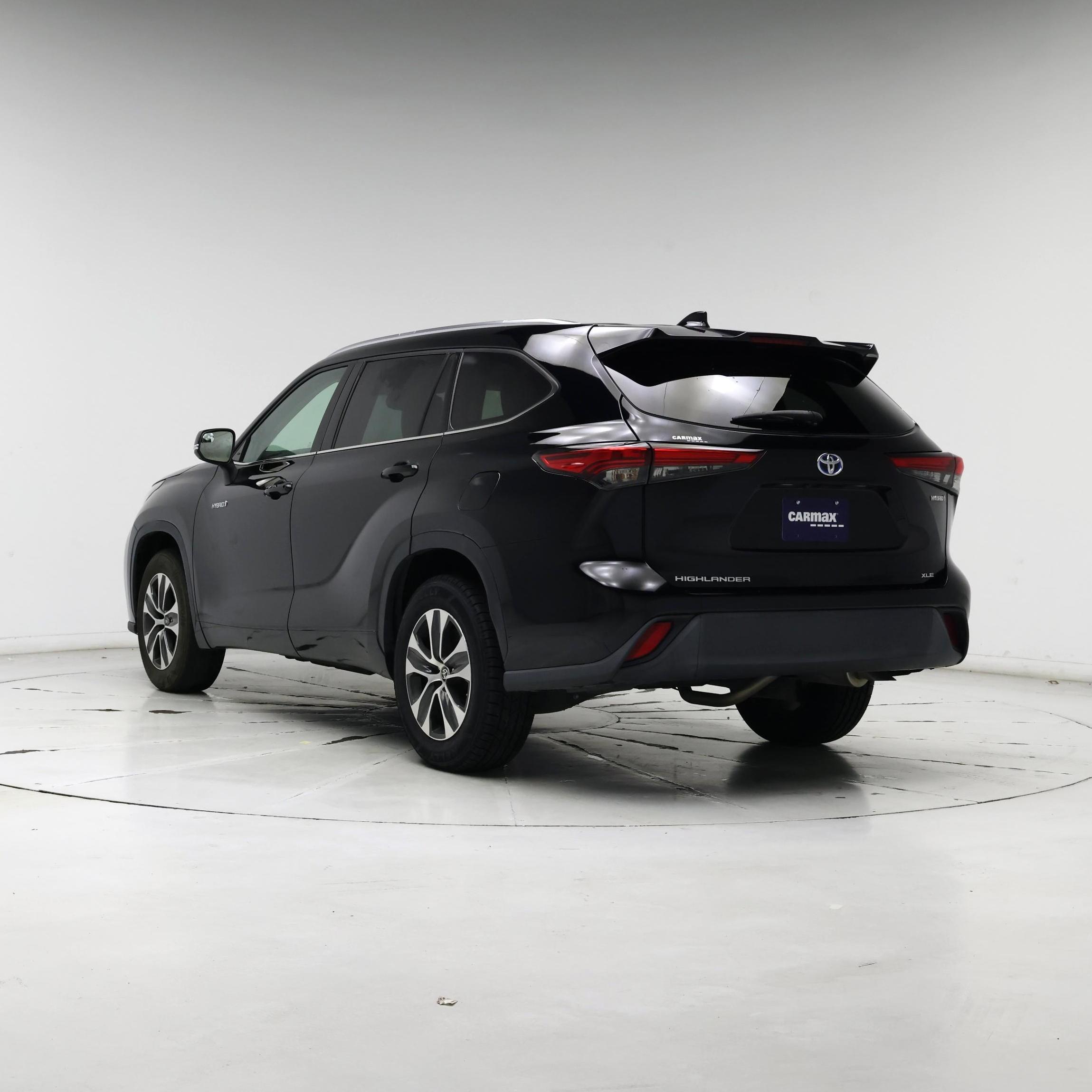 Thumbnail: 2021 Toyota Highlander - 2