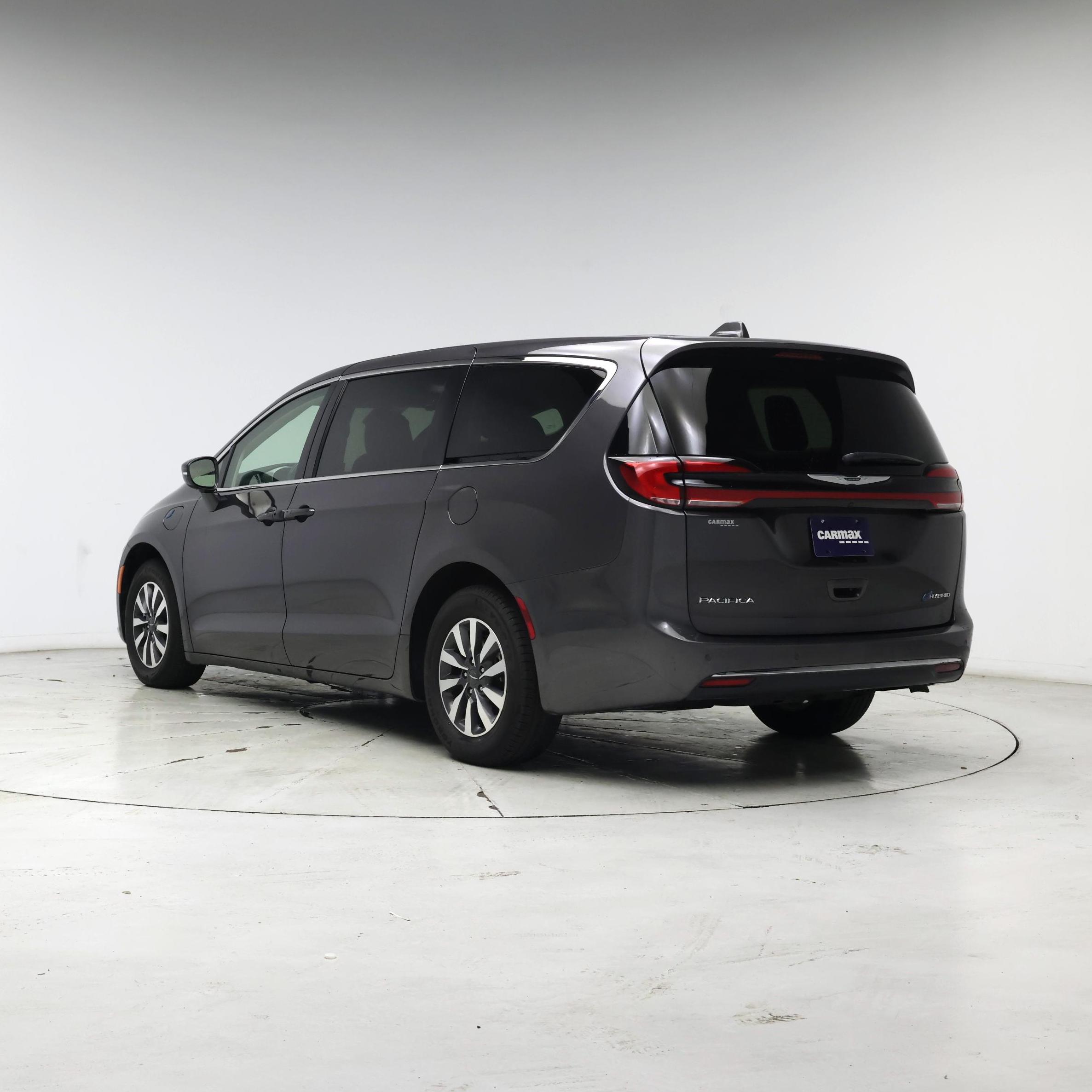 Thumbnail: 2022 Chrysler Pacifica - 2