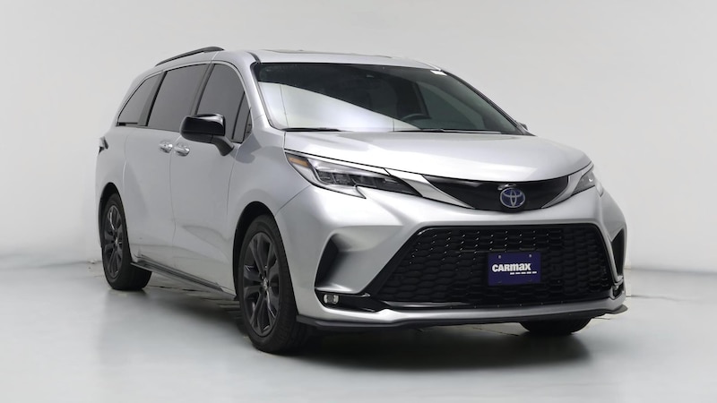 2022 Toyota Sienna XSE Hero Image