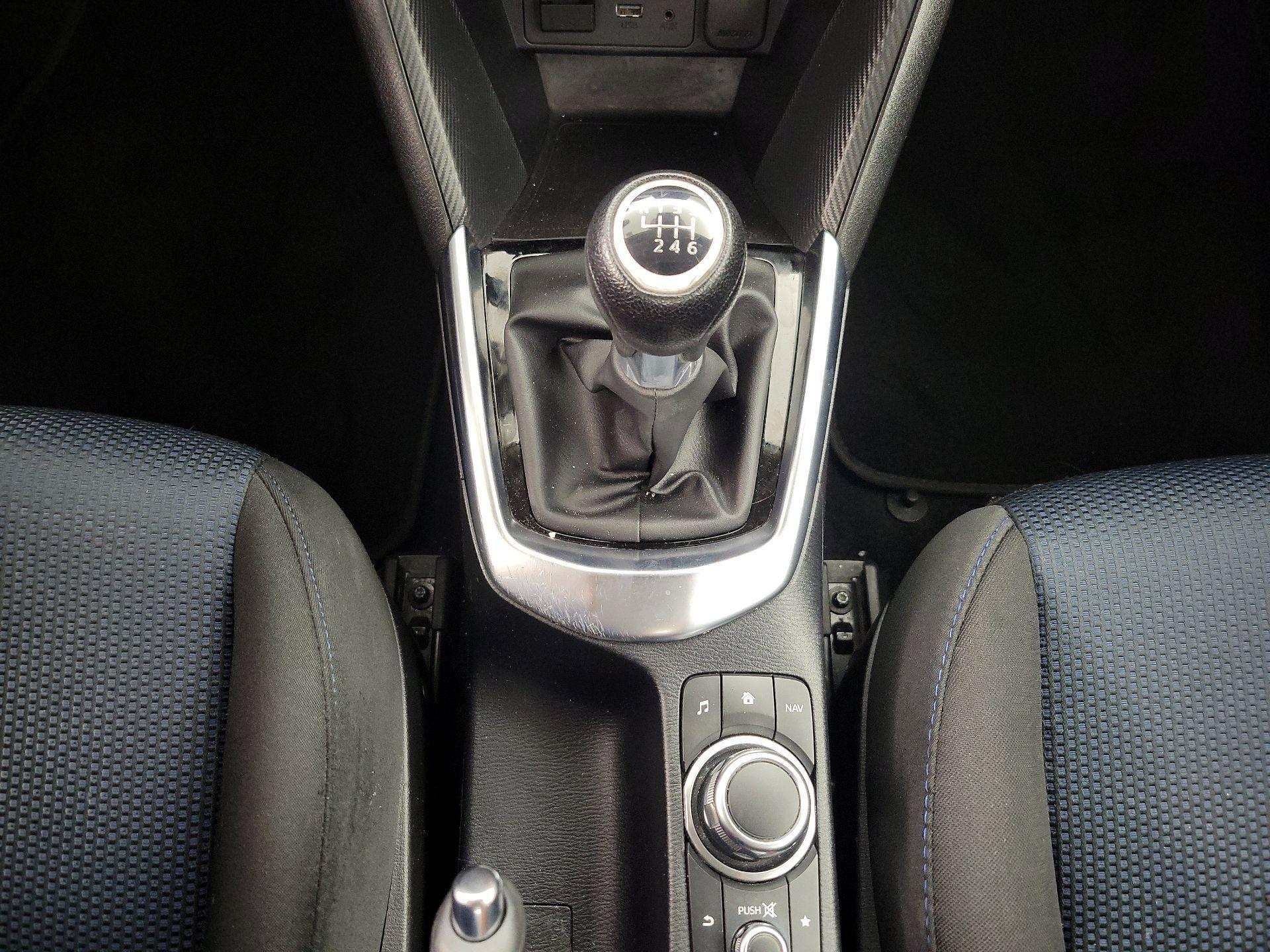 Thumbnail: 2019 Toyota Yaris - 17