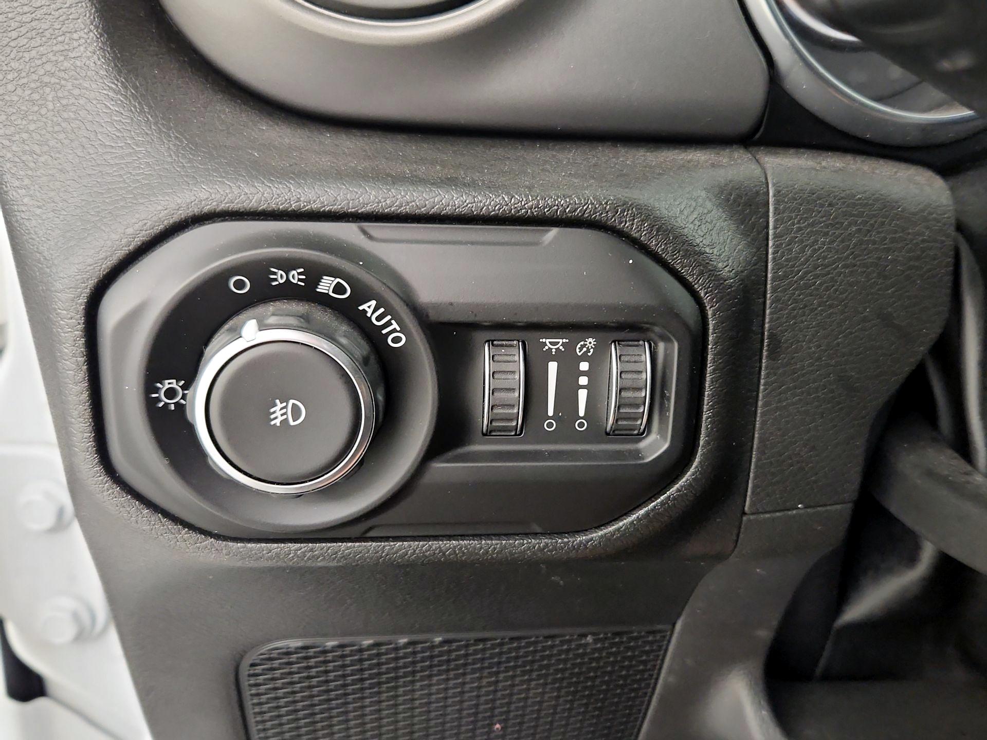 Thumbnail: 2022 Jeep Wrangler - 13