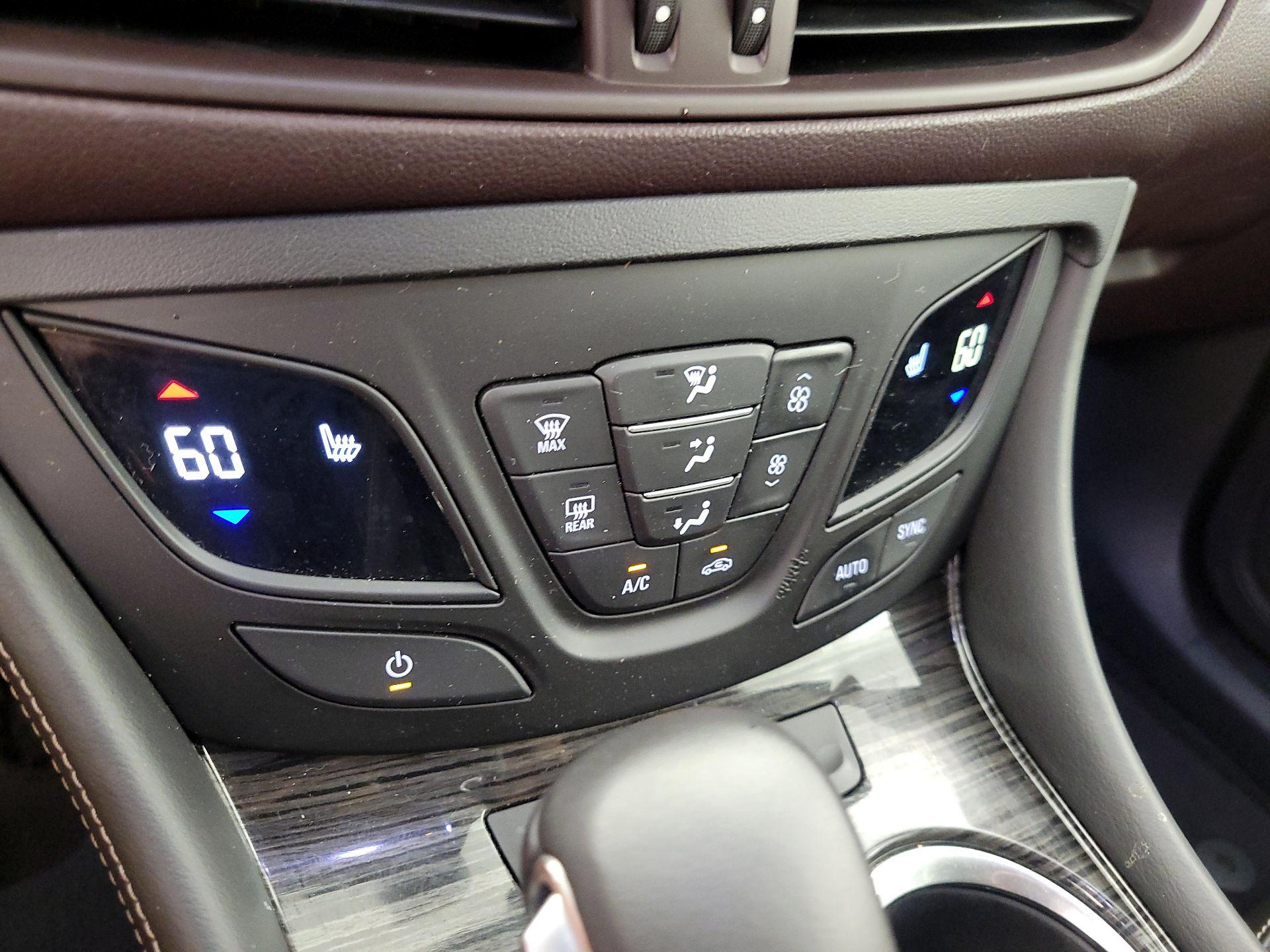 Thumbnail: 2017 Buick Envision - 16