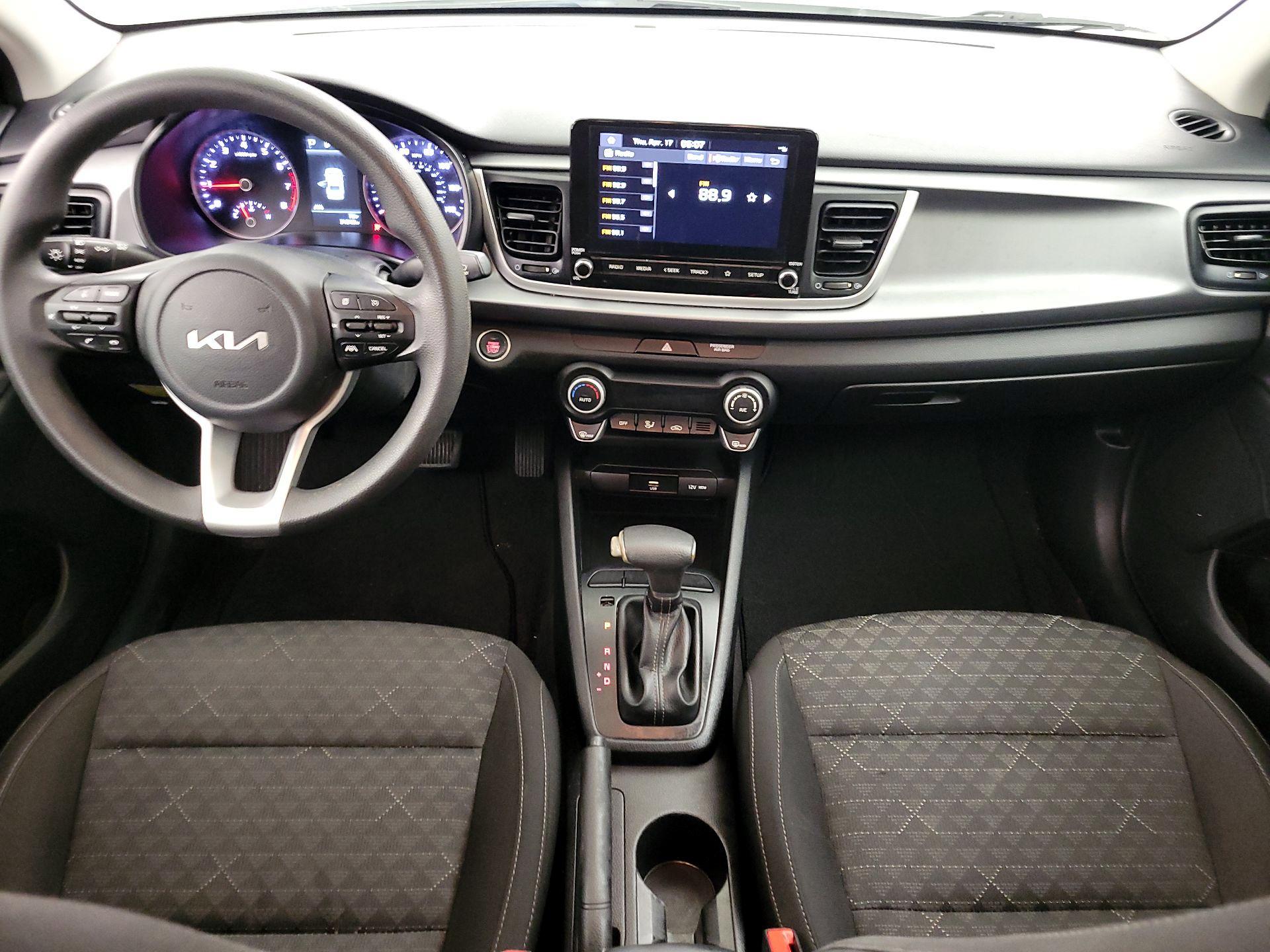 Thumbnail: 2022 Kia Rio - 9