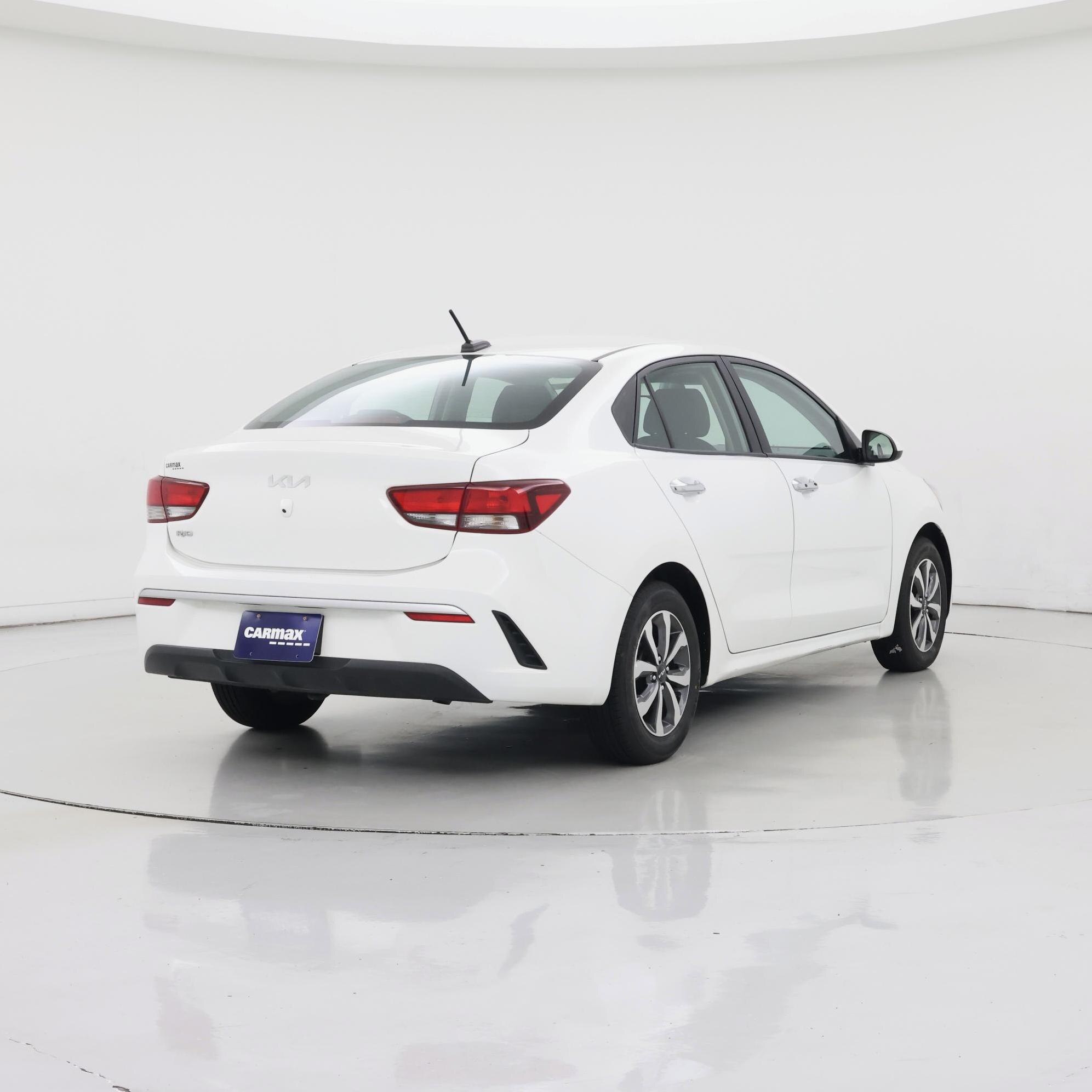 Thumbnail: 2022 Kia Rio - 8
