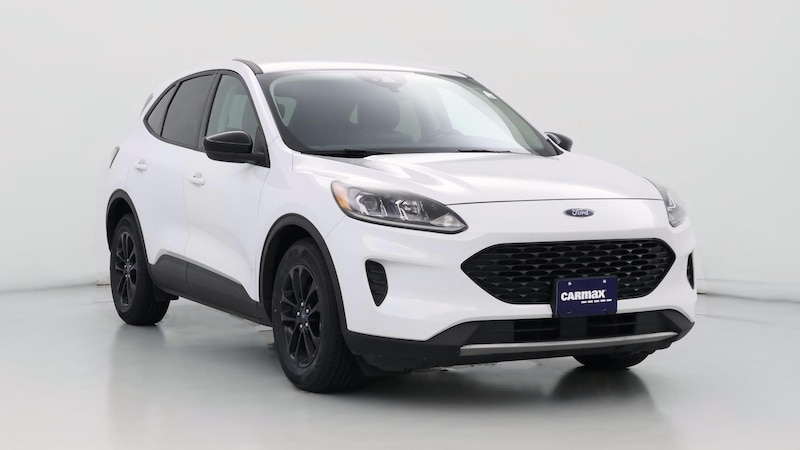 2020 Ford Escape SE Hero Image
