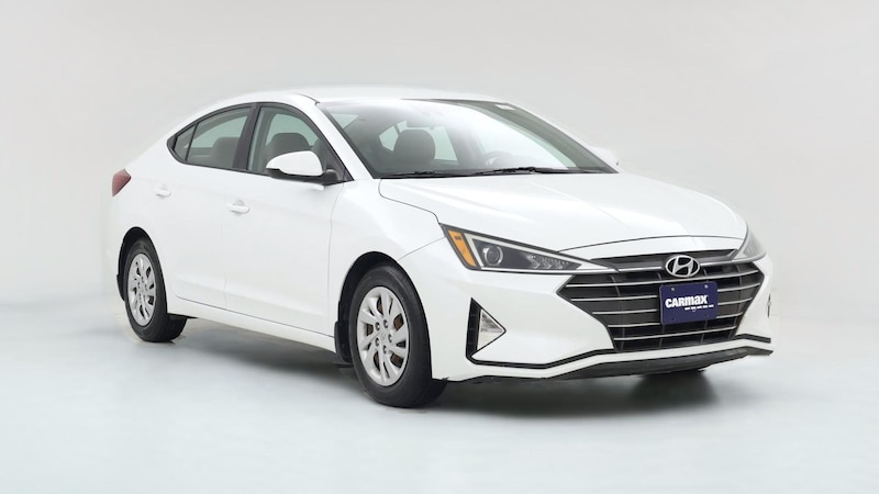 2020 Hyundai Elantra SE Hero Image