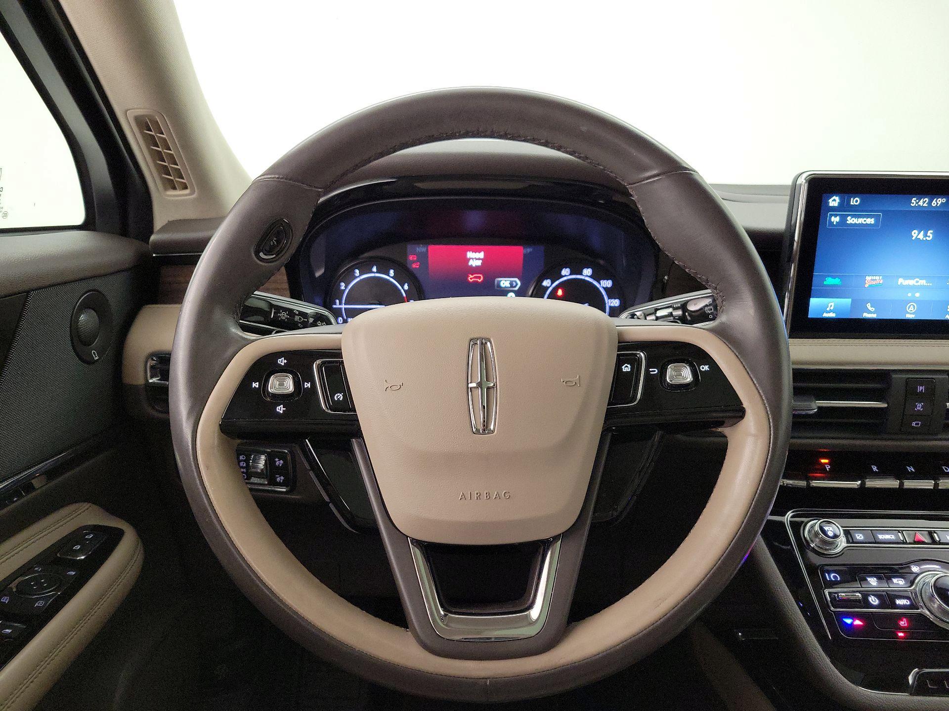Thumbnail: 2020 Lincoln Corsair - 10