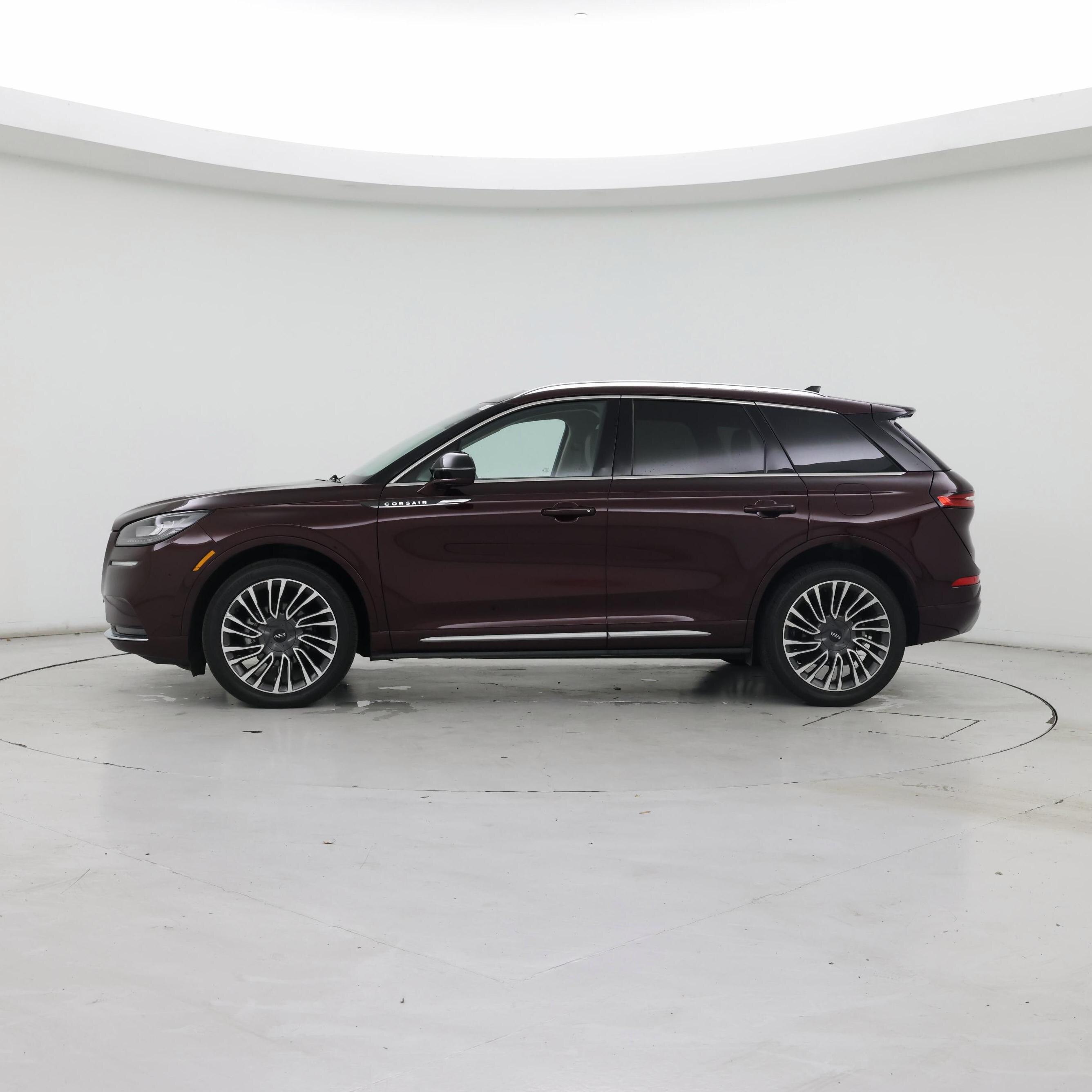 Thumbnail: 2020 Lincoln Corsair - 3