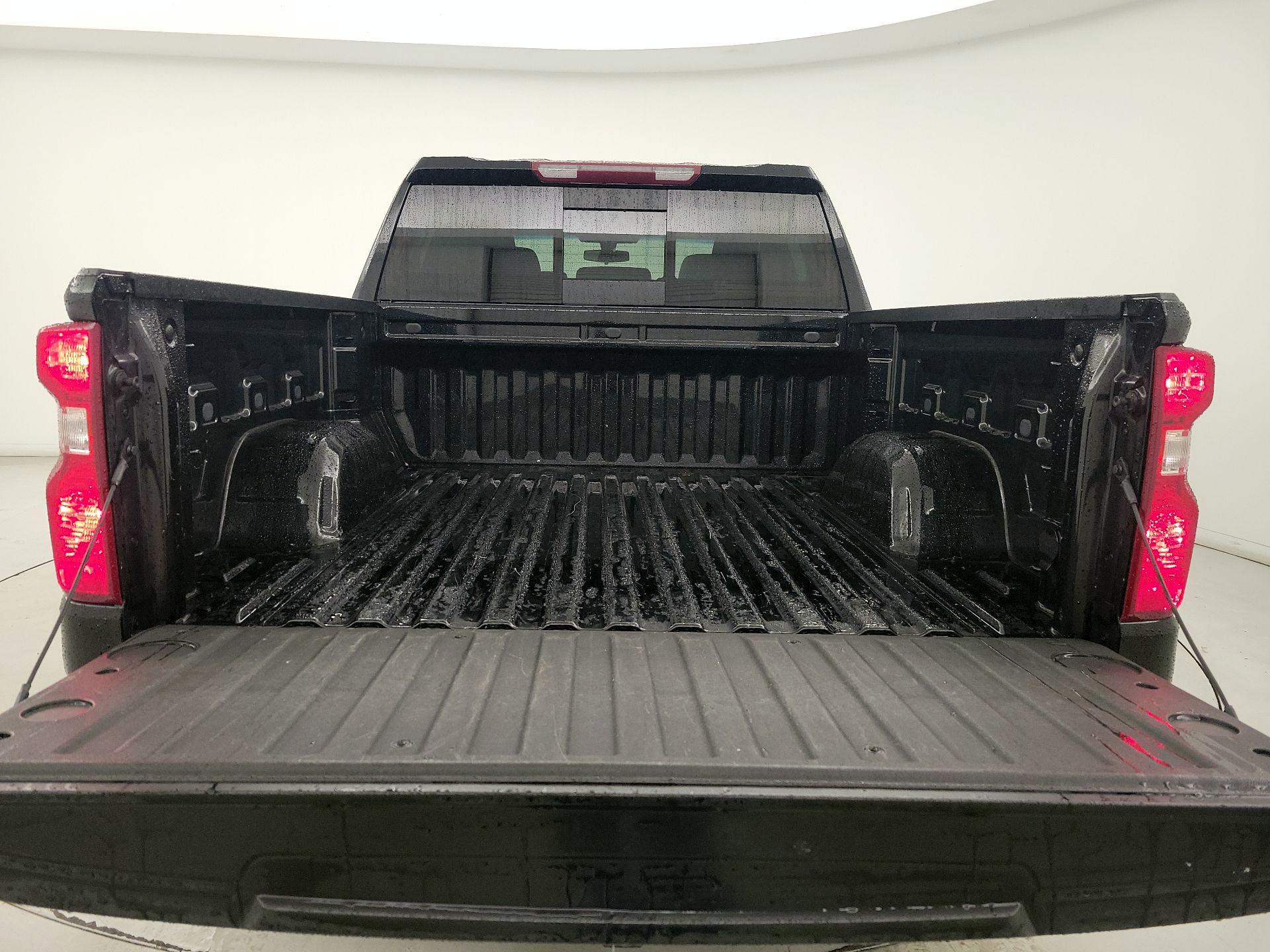 Thumbnail: 2019 Chevrolet Silverado 1500 - 19