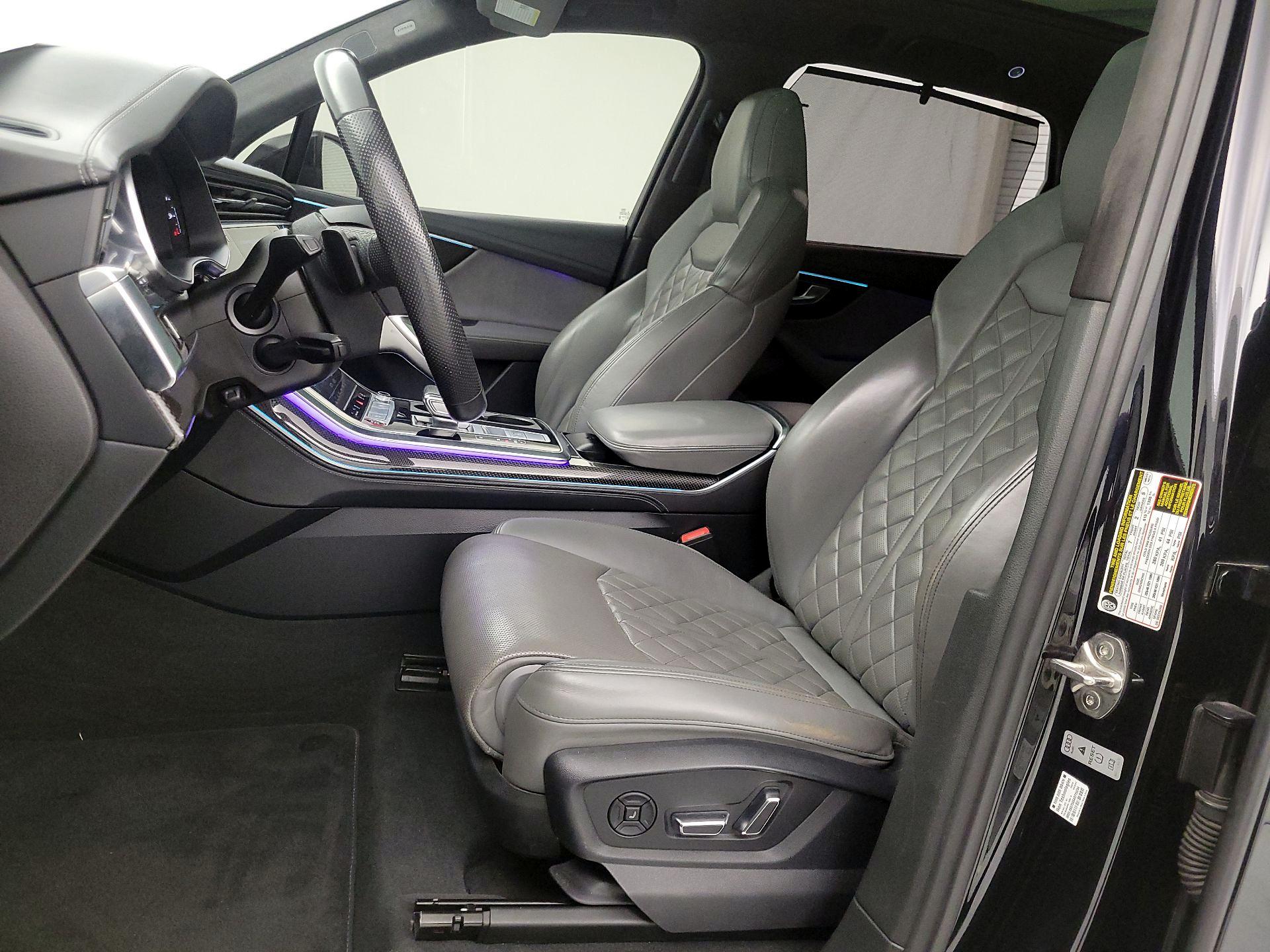 Thumbnail: 2021 Audi SQ7 - 11