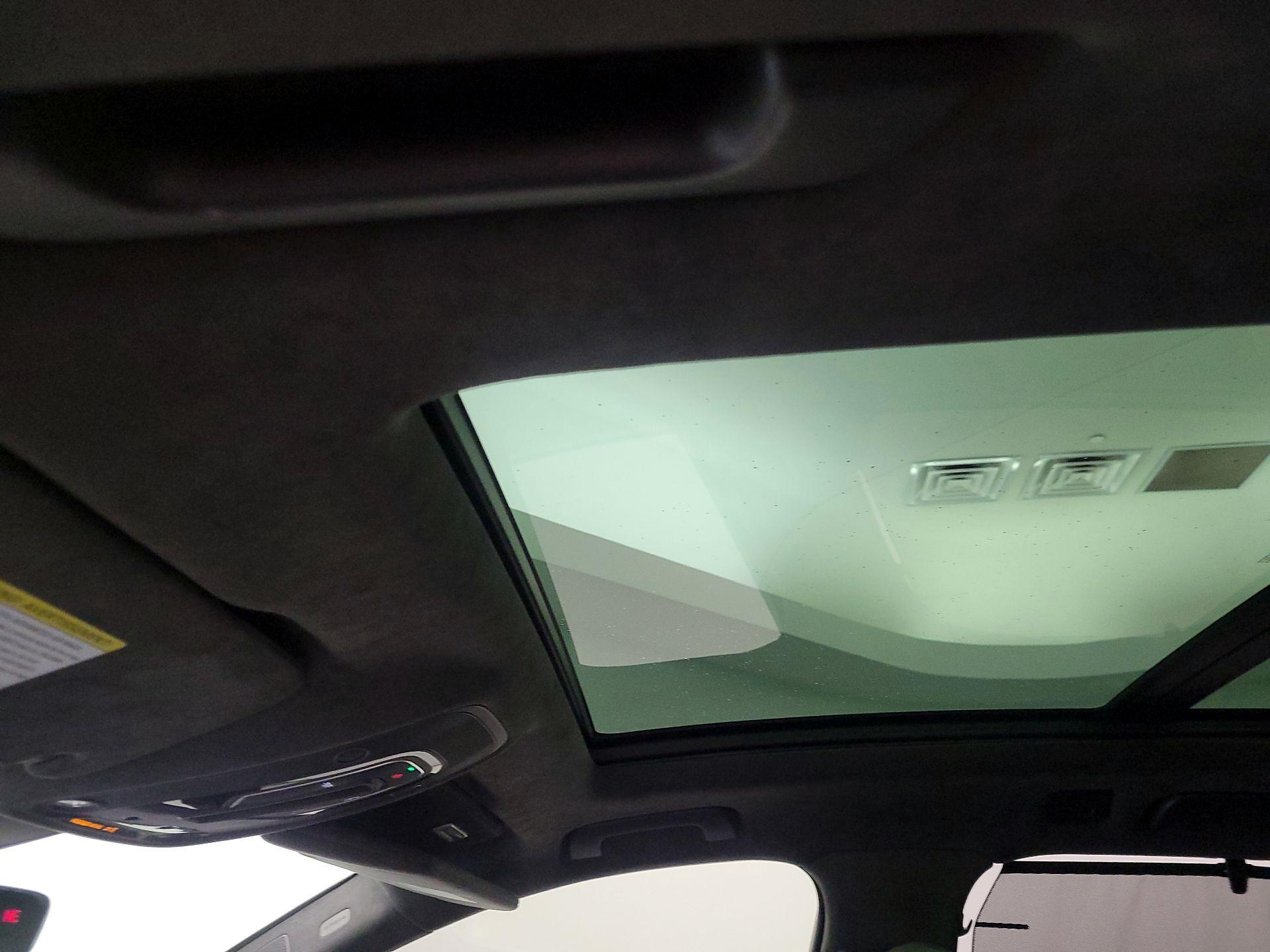 Thumbnail: 2021 Audi SQ7 - 20