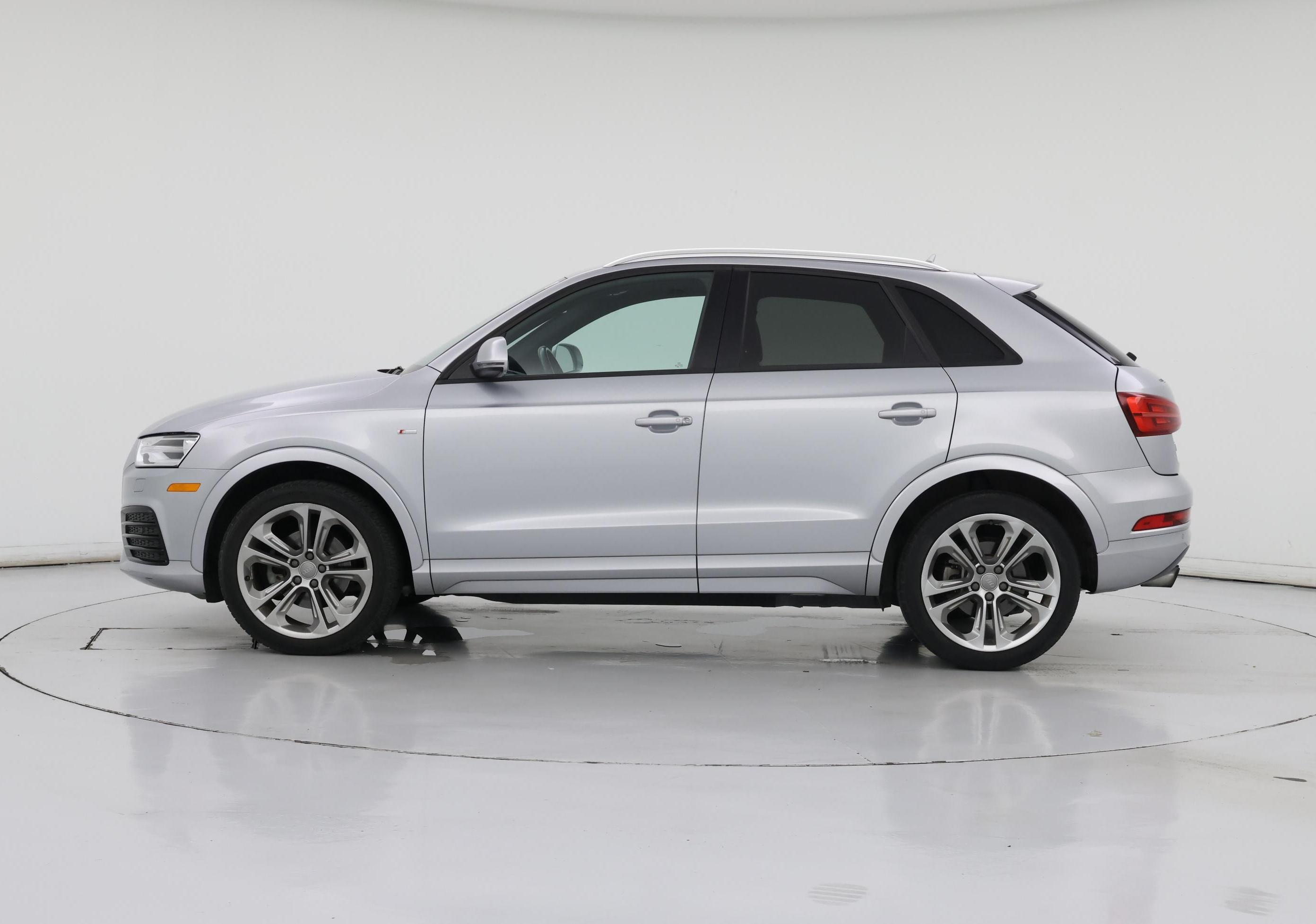 Thumbnail: 2018 Audi Q3 - 3