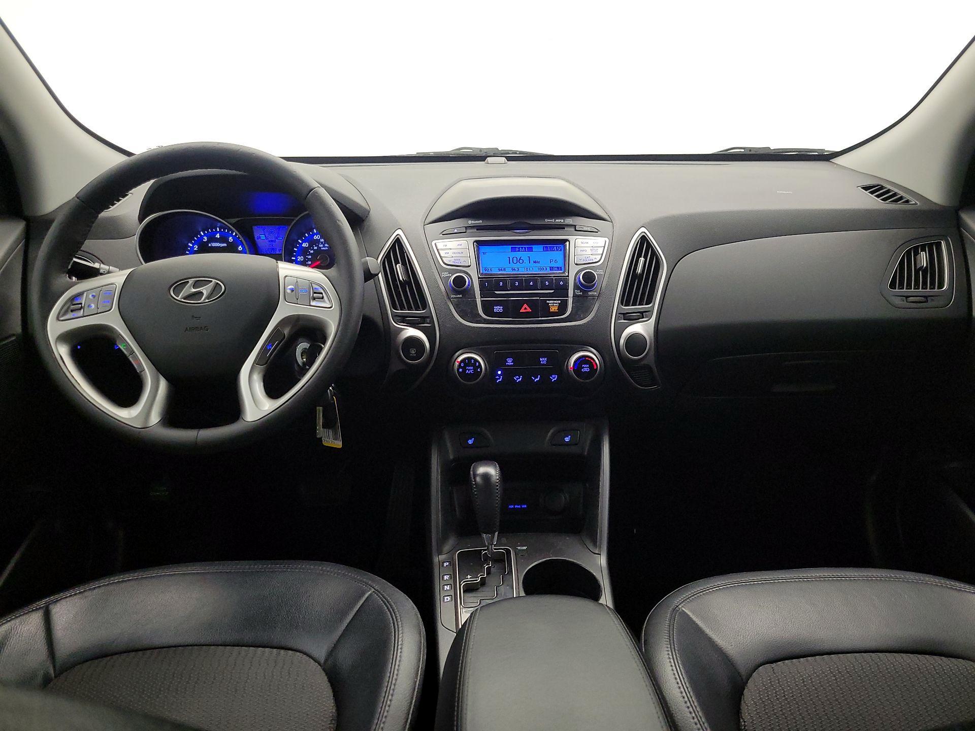 Thumbnail: 2013 Hyundai Tucson - 9