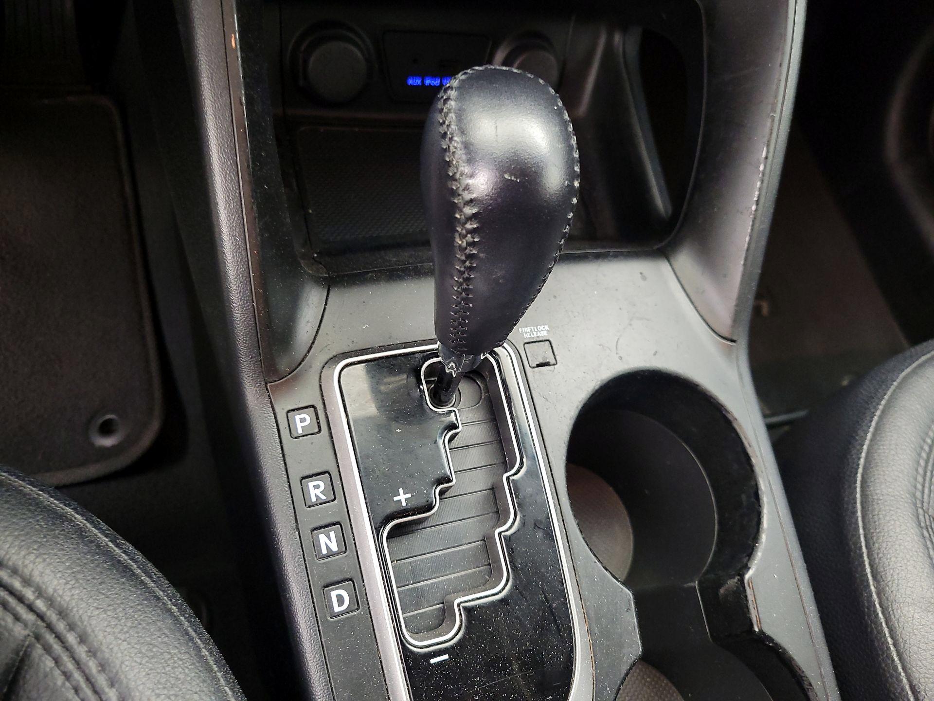 Thumbnail: 2013 Hyundai Tucson - 16