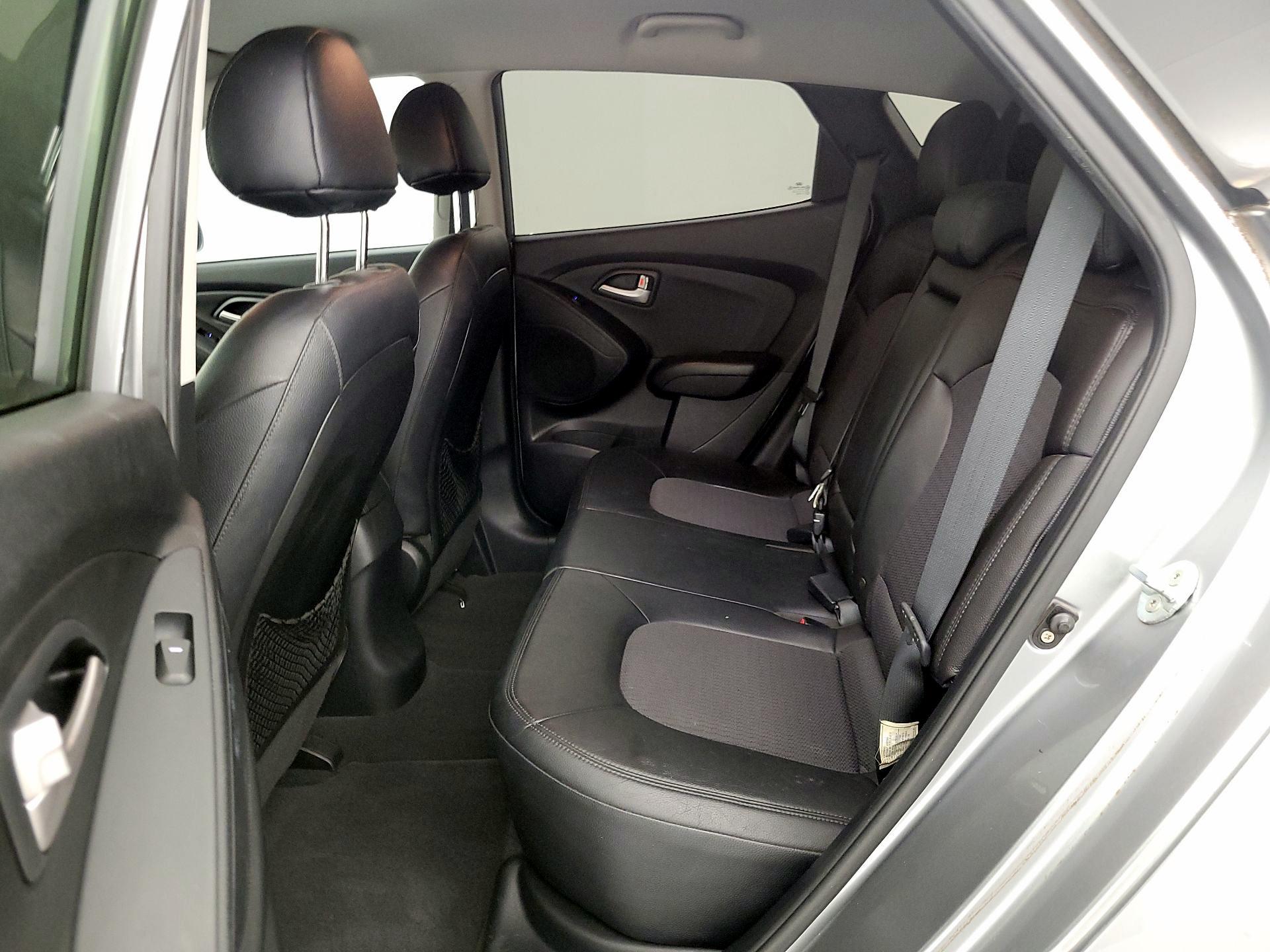 Thumbnail: 2013 Hyundai Tucson - 18