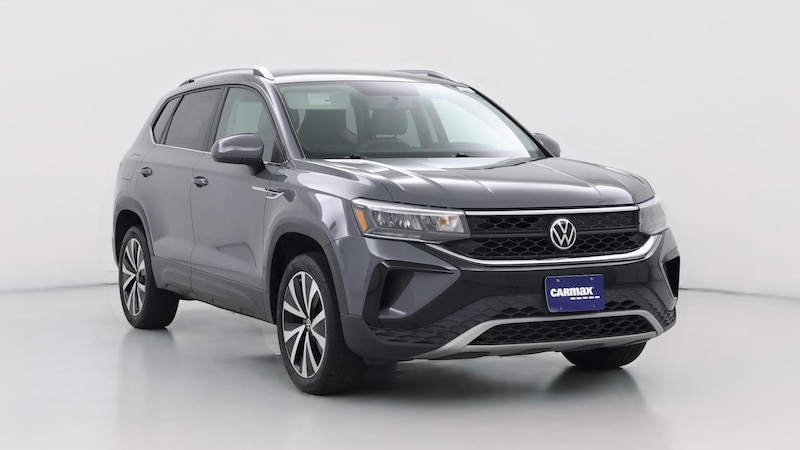 2022 Volkswagen Taos SE Hero Image